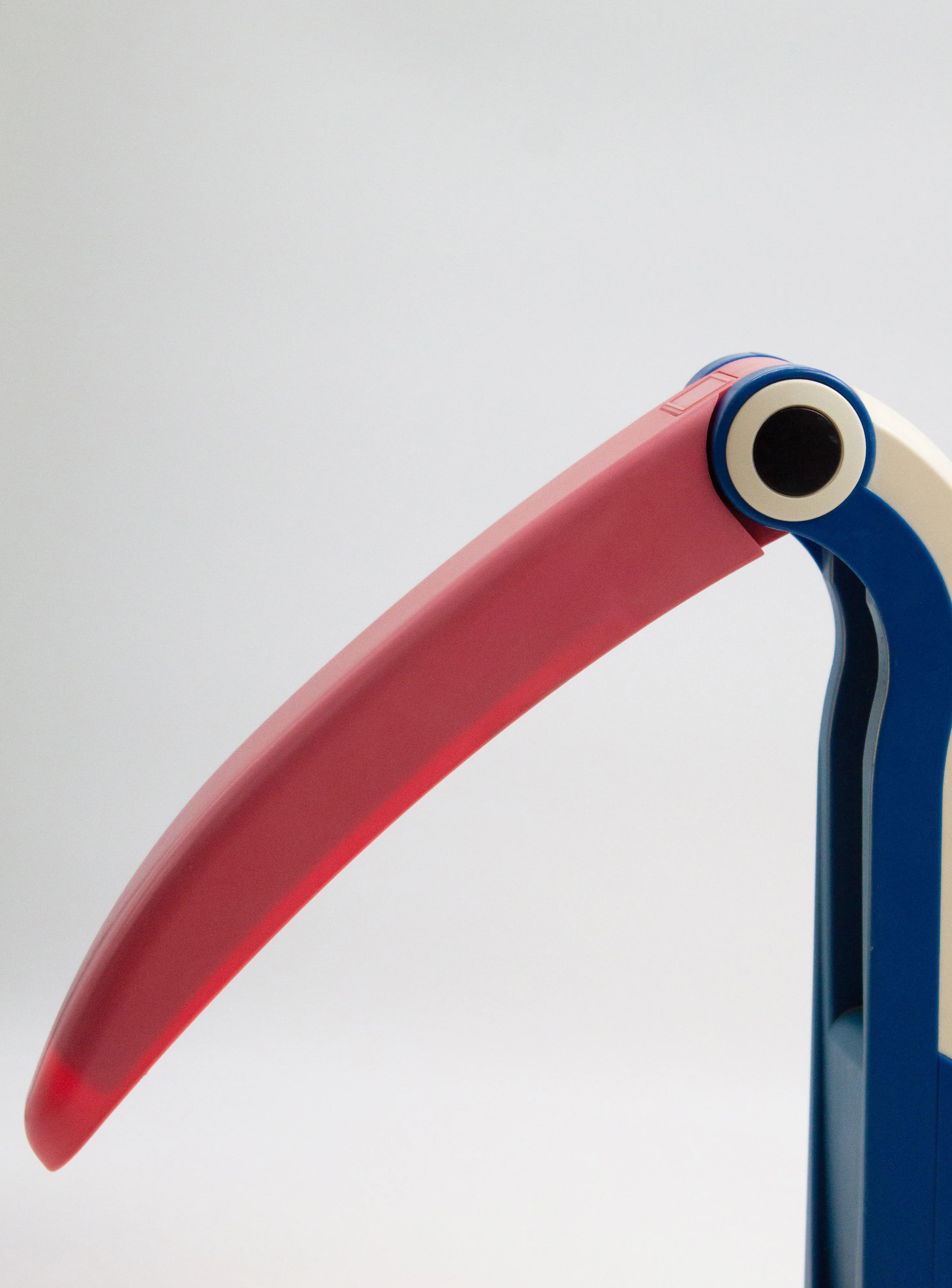 Perenz Toucan Desk Lamp by H.T. Huang (Blue/Red) - Image 3