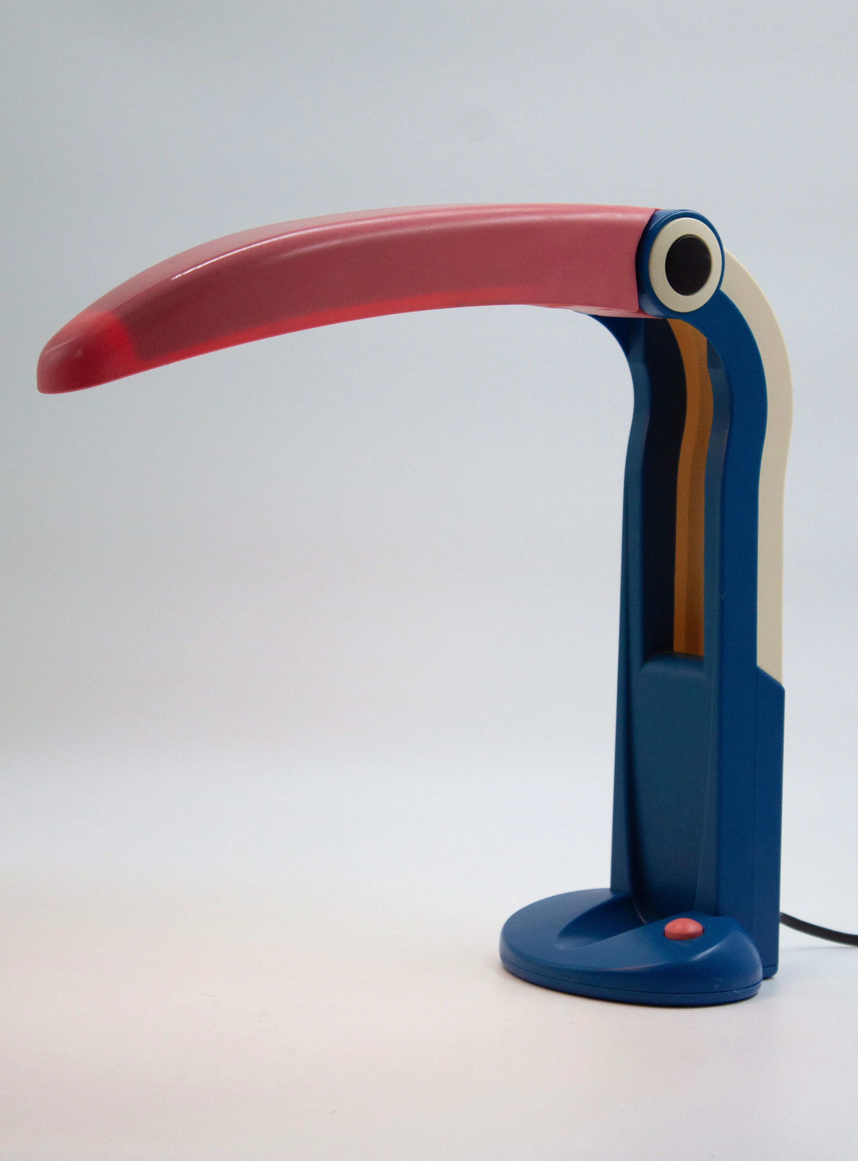 Perenz Toucan Desk Lamp by H.T. Huang (Blue/Red) - Image 5