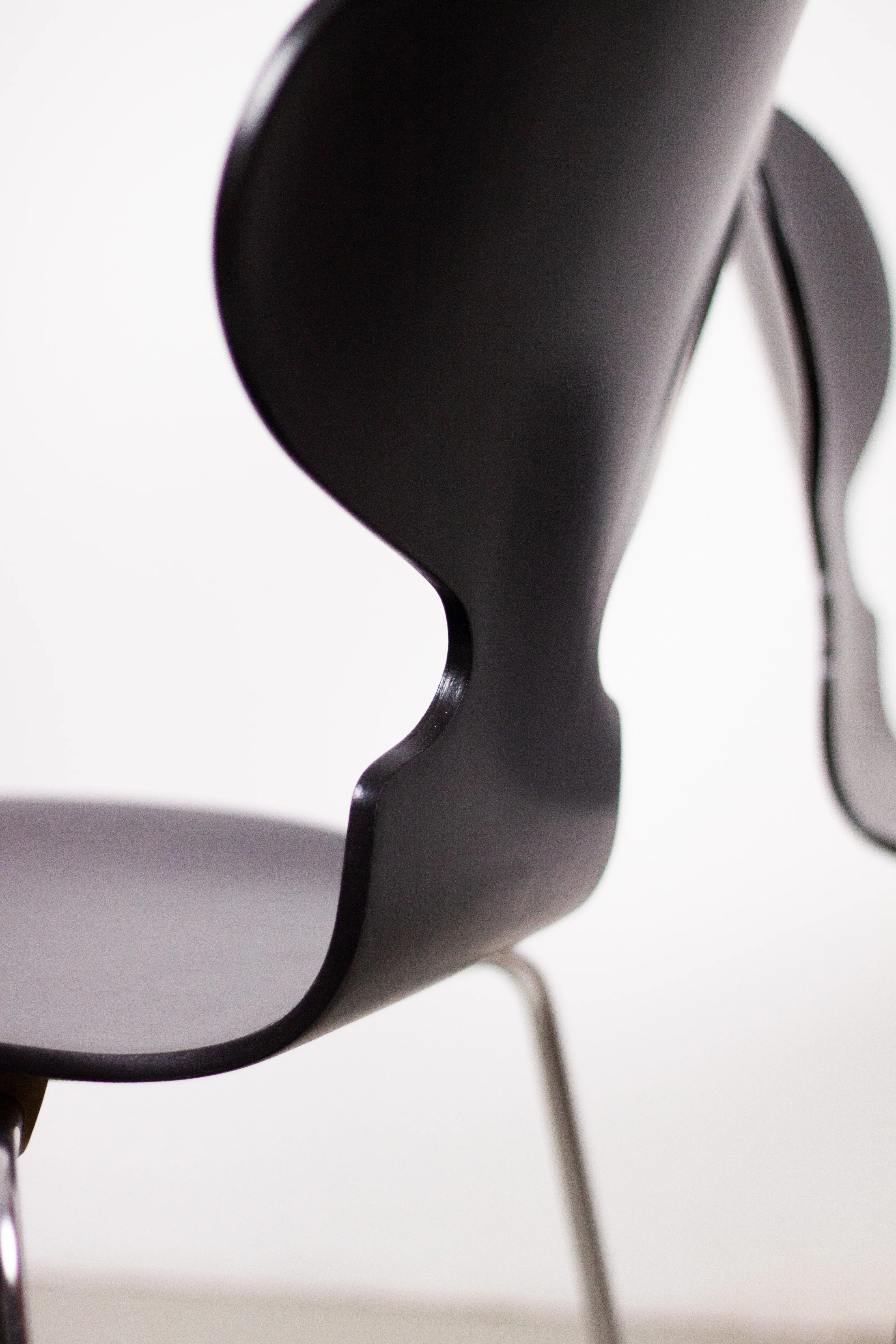Ant Chairs by Arne Jacobsen for Fritz Hansen (Set of 2) - Image 10
