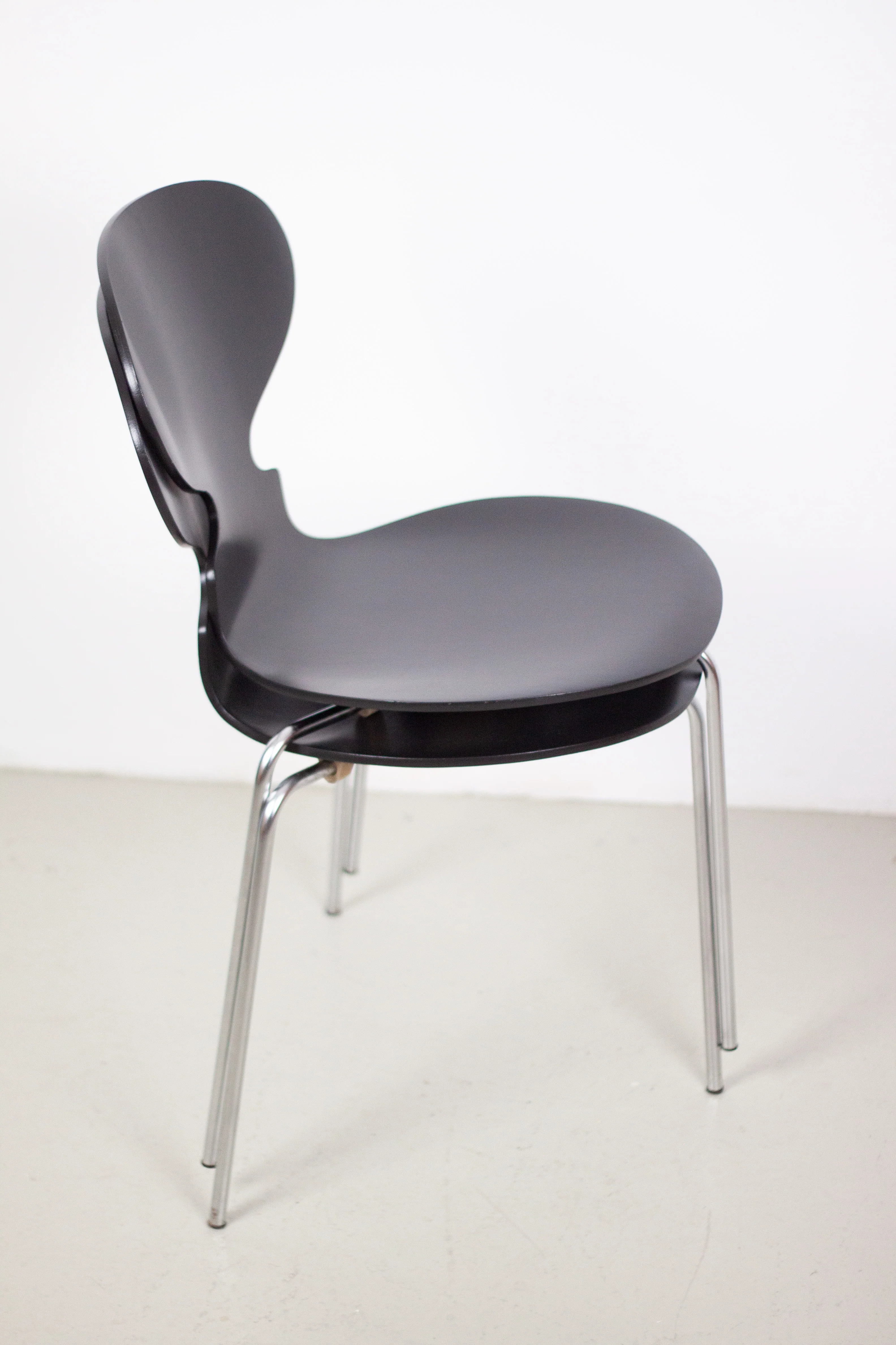 Ant Chairs by Arne Jacobsen for Fritz Hansen (Set of 2) - Image 8