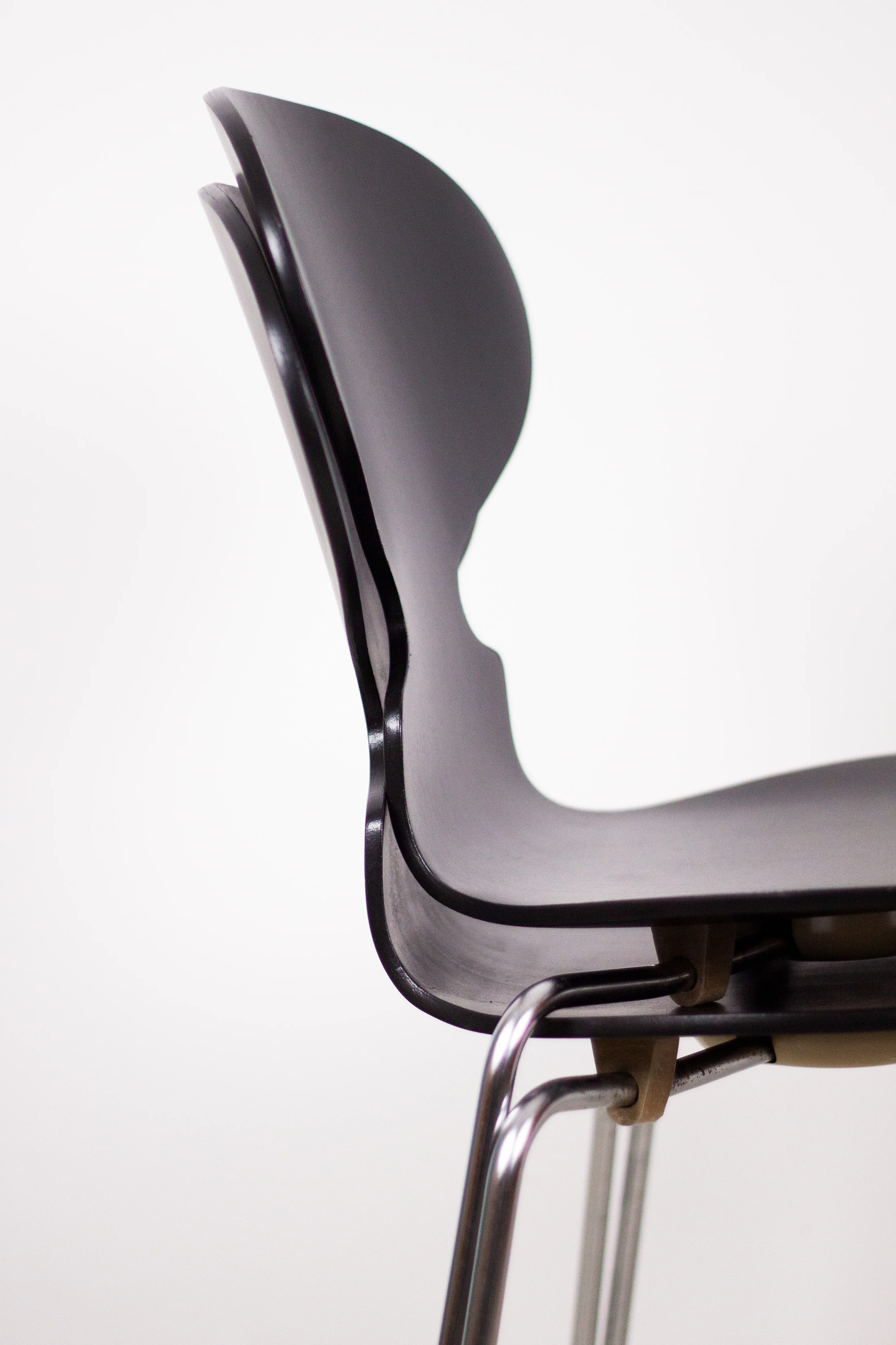 Ant Chairs by Arne Jacobsen for Fritz Hansen (Set of 2) - Image 9