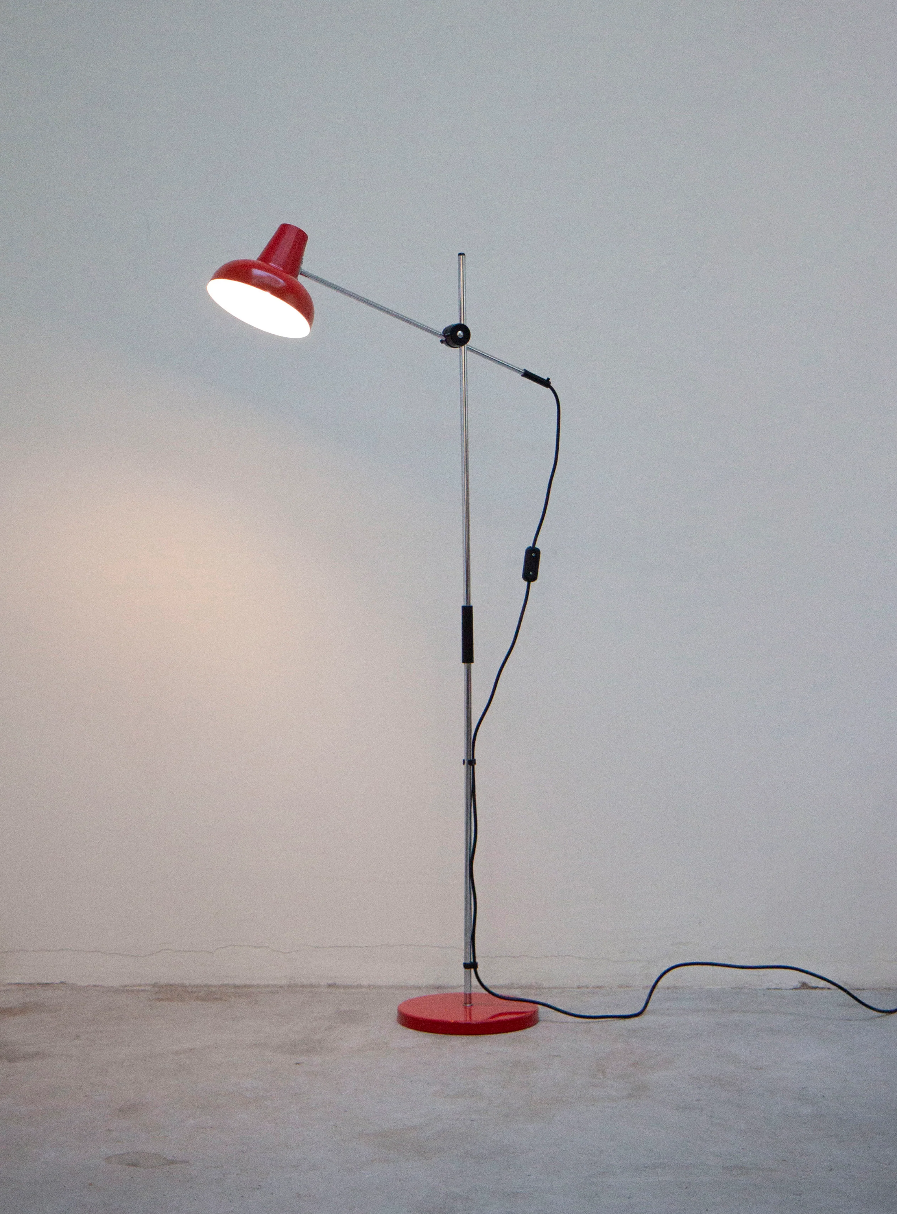 Anvia Floor Lamp by J.J.M. Hoogervorst (Red)