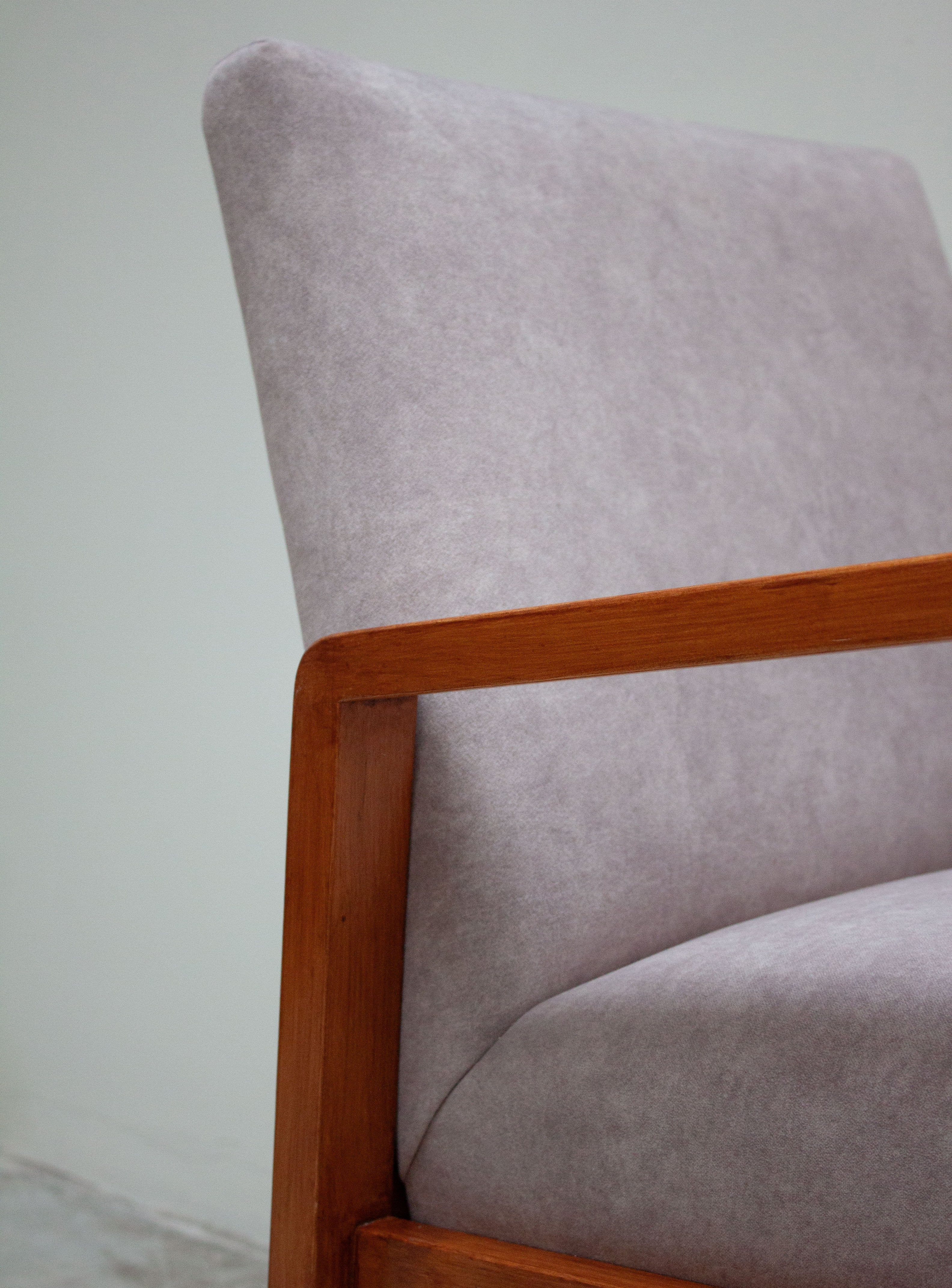 Artek 404 Hallway Chair by Alvar Aalto (Grey) - Image 20