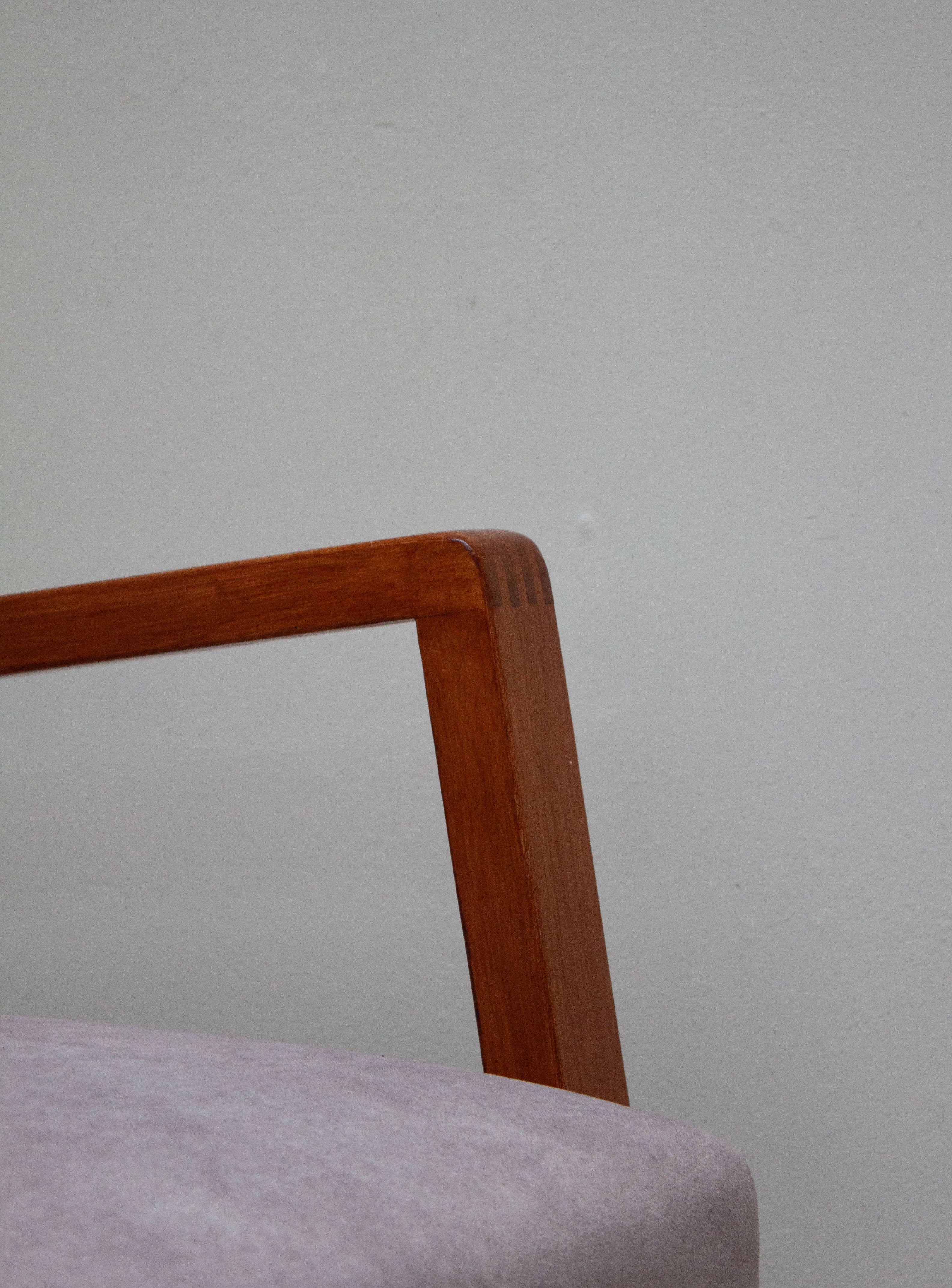 Artek 404 Hallway Chair by Alvar Aalto (Grey) - Image 21