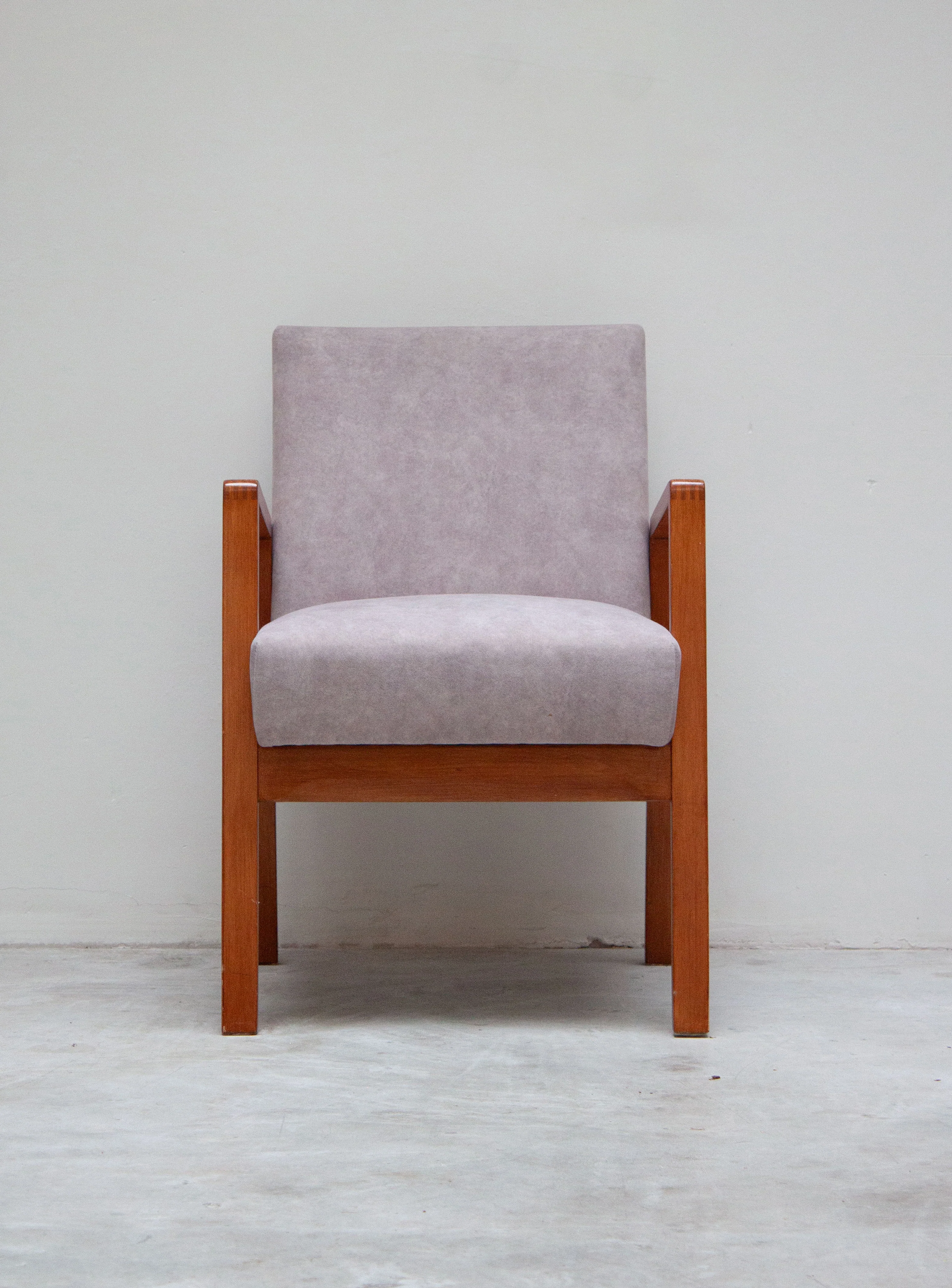 Artek 404 Hallway Chair by Alvar Aalto (Grey) - Image 3