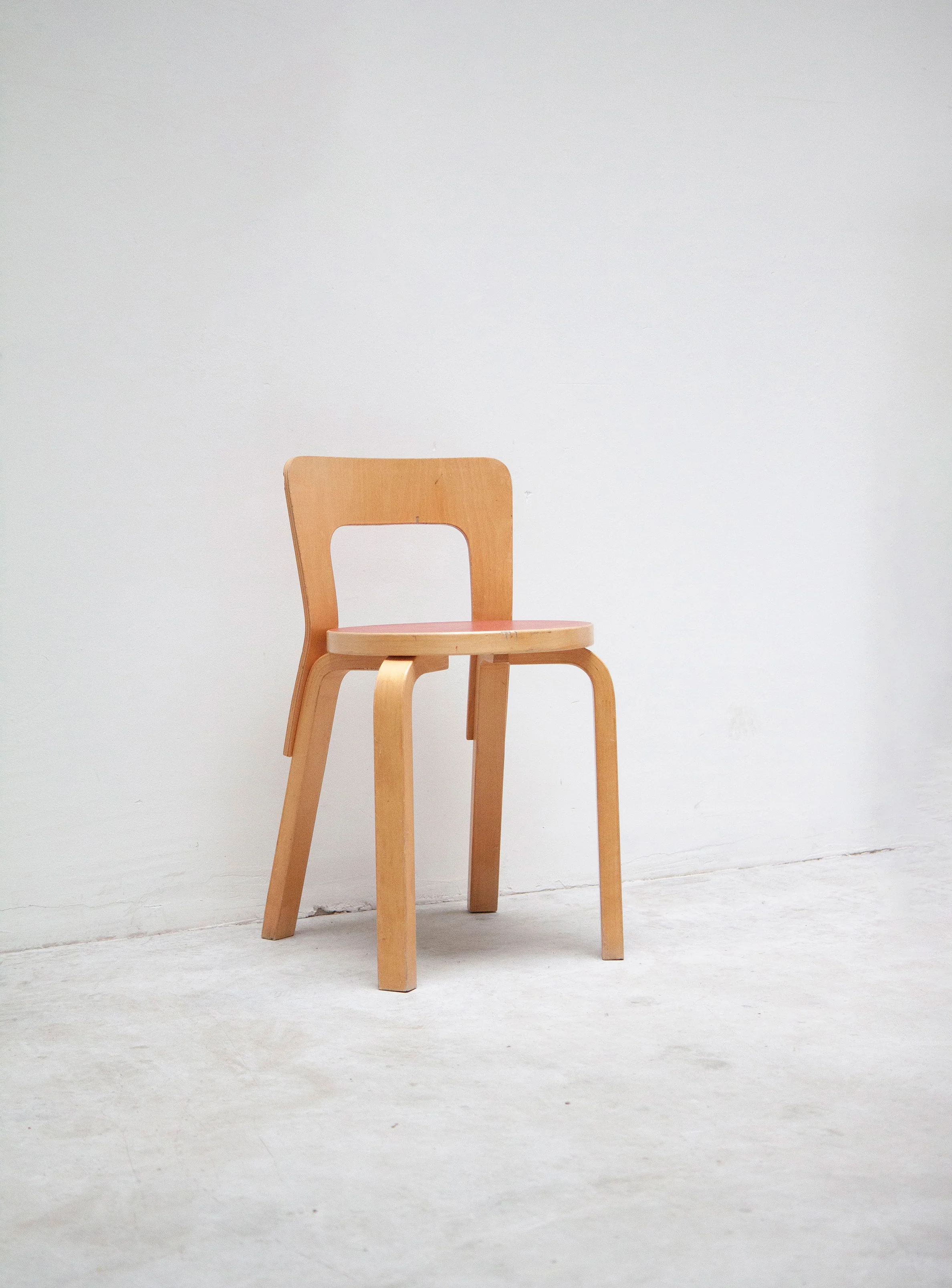 Artek 65 Chair by Alvar Aalto (Red) - Image 2