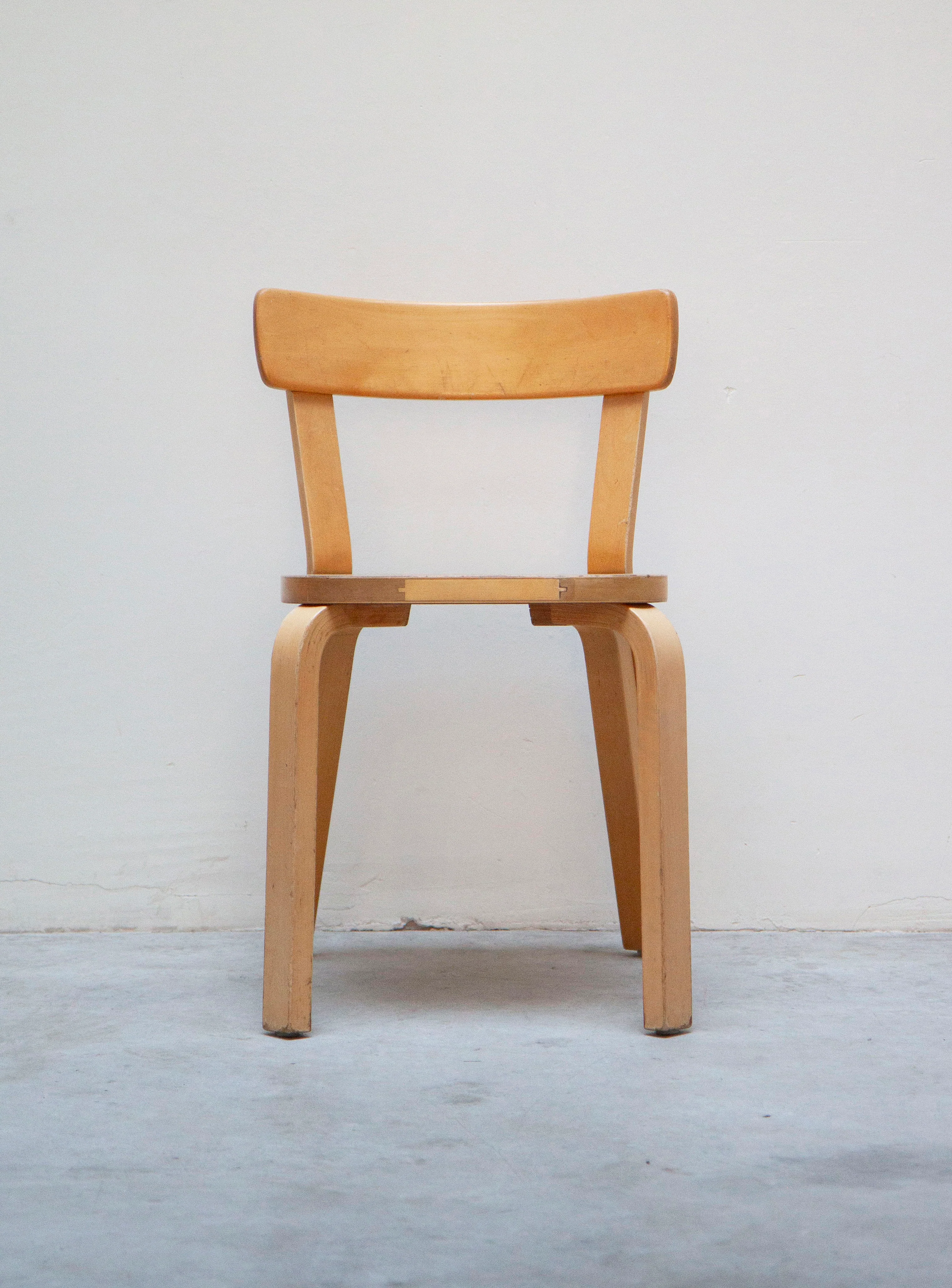 Artek 69 Chair by Alvar Aalto (1950s) - Image 6