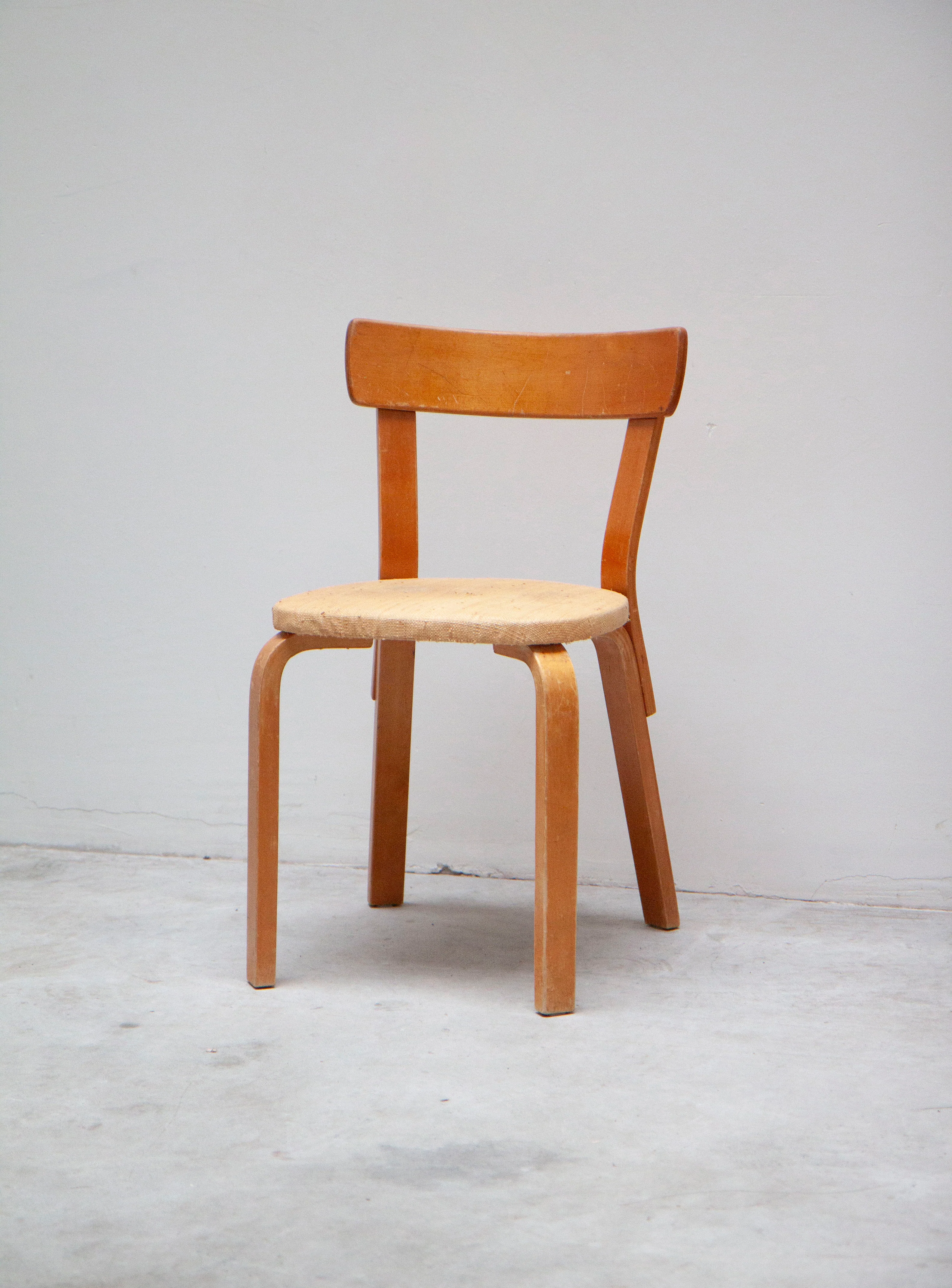 Artek 69 Chair by Alvar Aalto (Niinikangas)