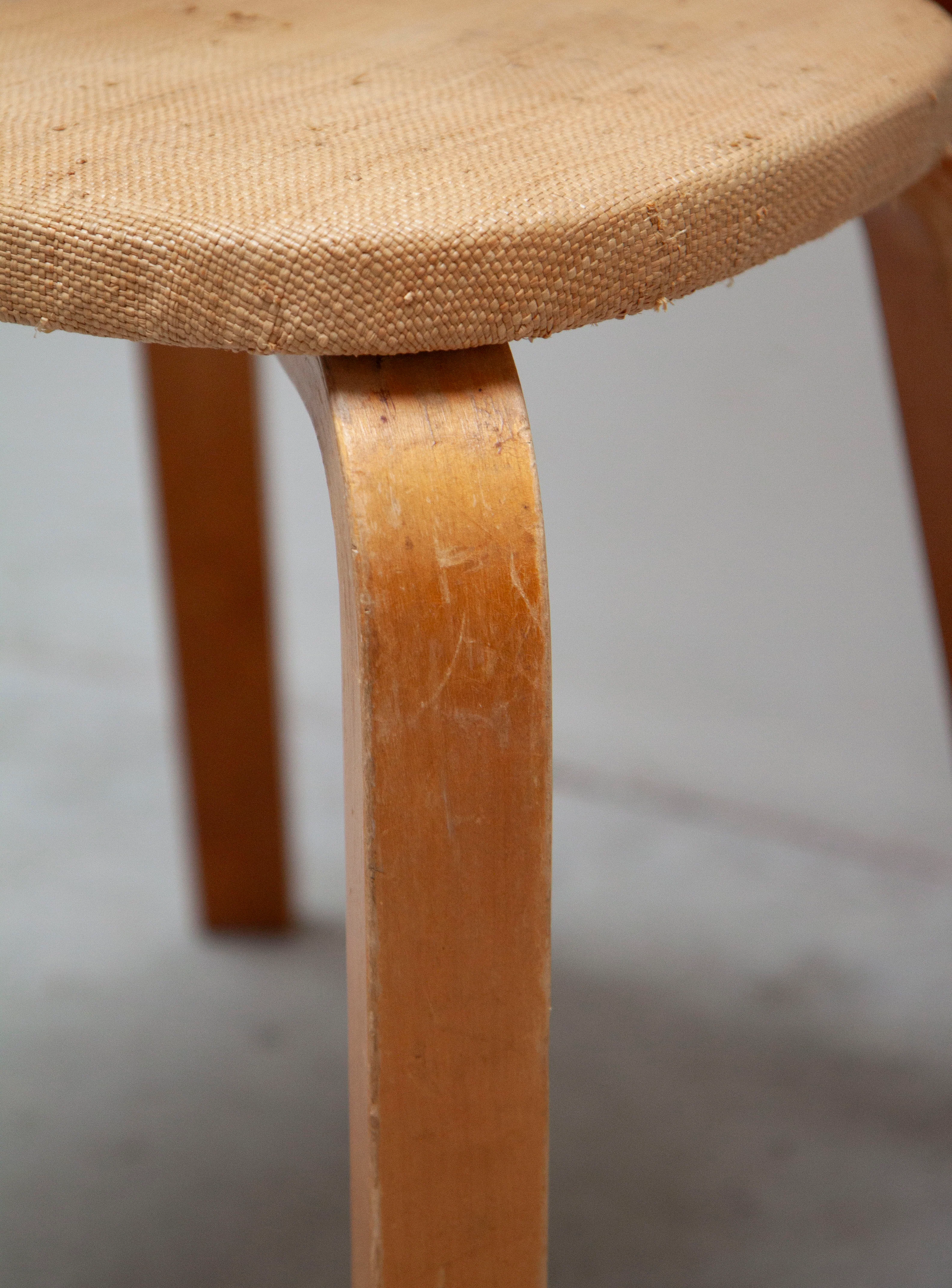 Artek 69 Chair by Alvar Aalto (Niinikangas) - Image 12