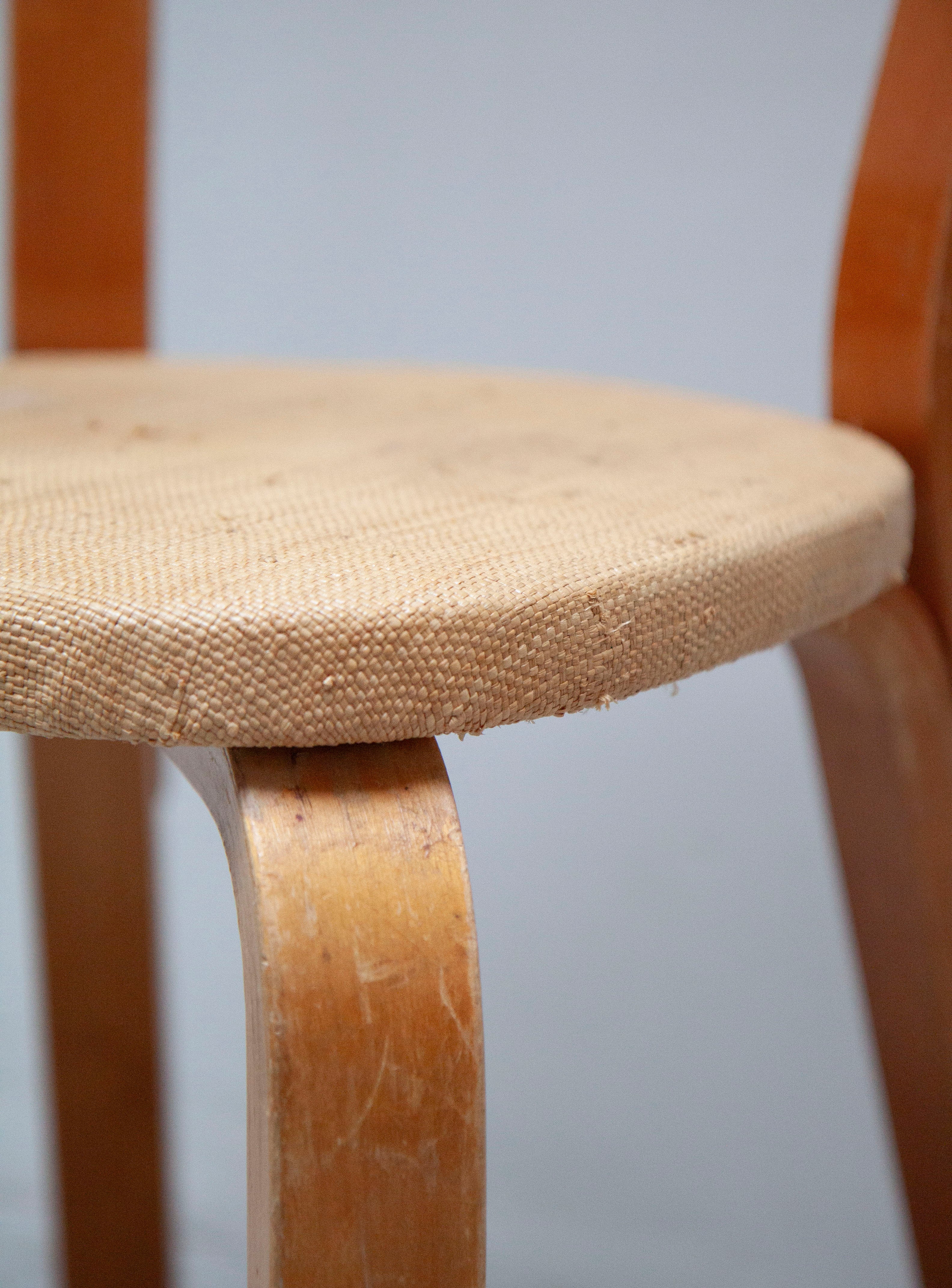 Artek 69 Chair by Alvar Aalto (Niinikangas) - Image 16