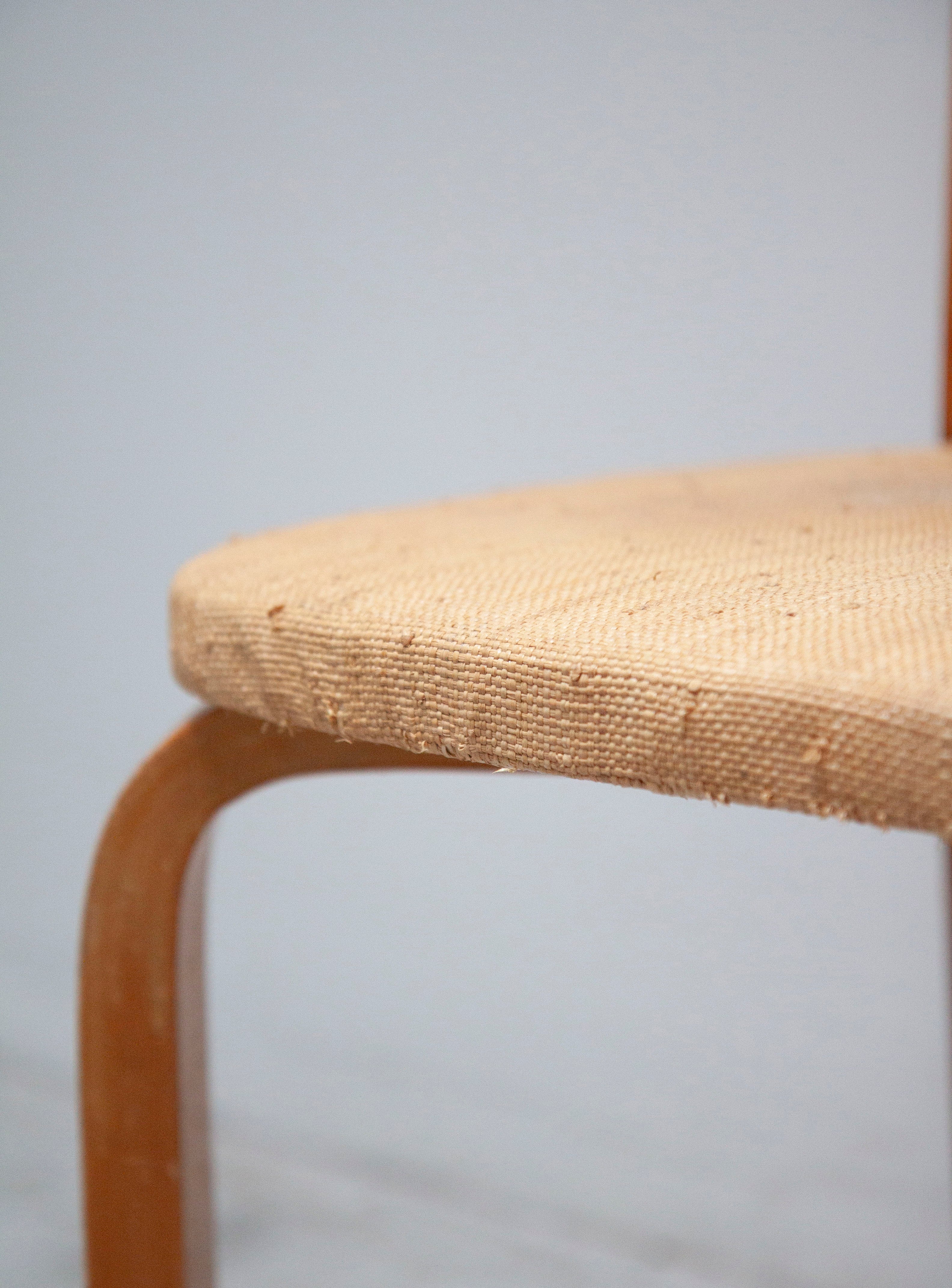Artek 69 Chair by Alvar Aalto (Niinikangas) - Image 17
