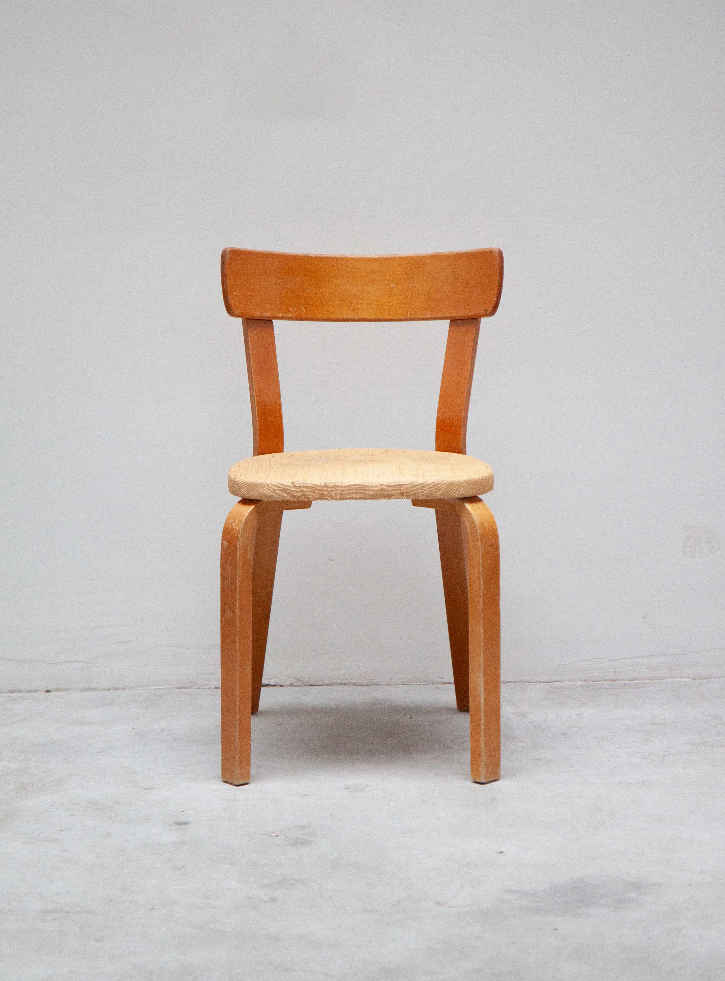 Artek 69 Chair by Alvar Aalto (Niinikangas) - Image 2