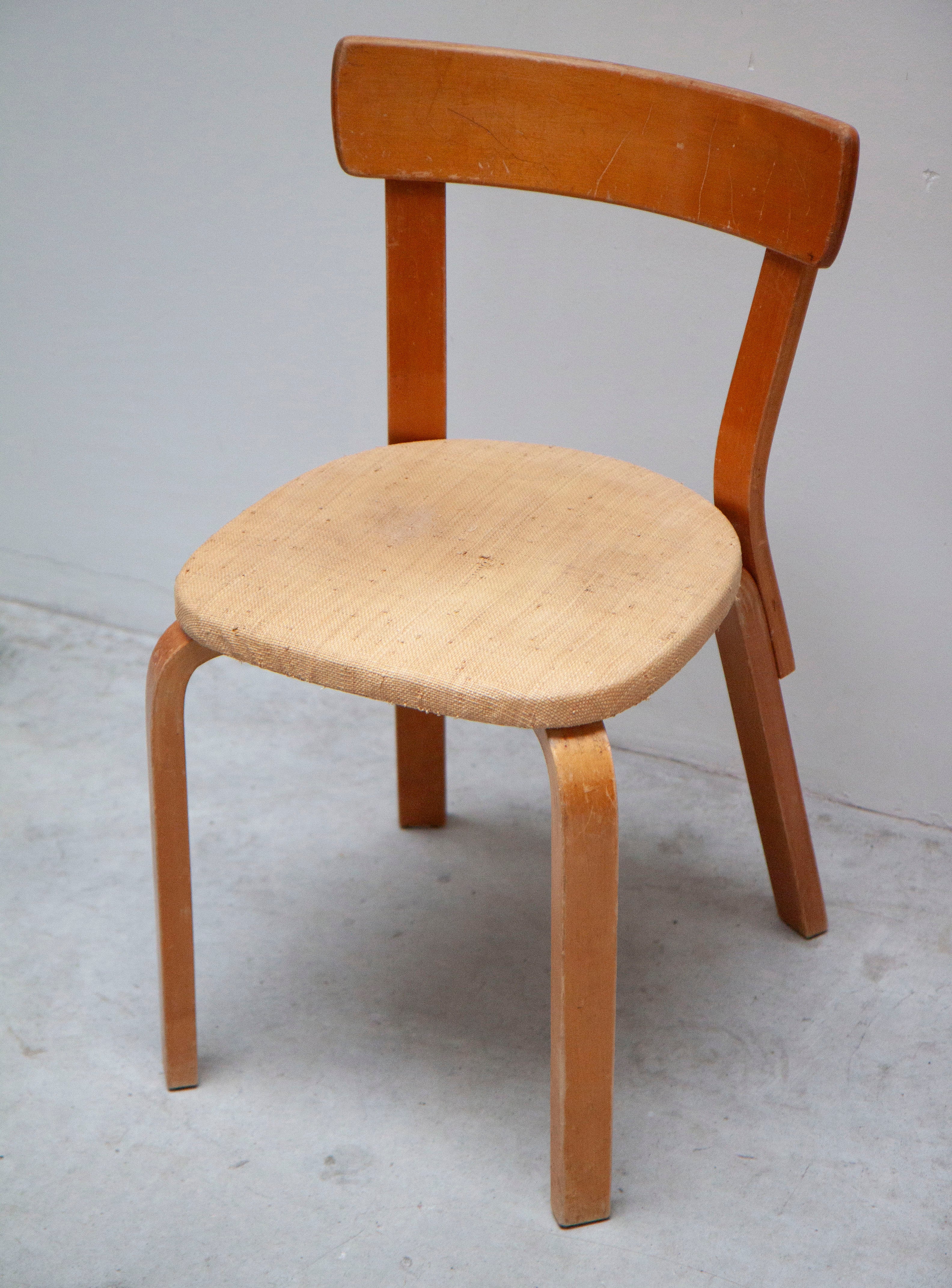 Artek 69 Chair by Alvar Aalto (Niinikangas) - Image 7