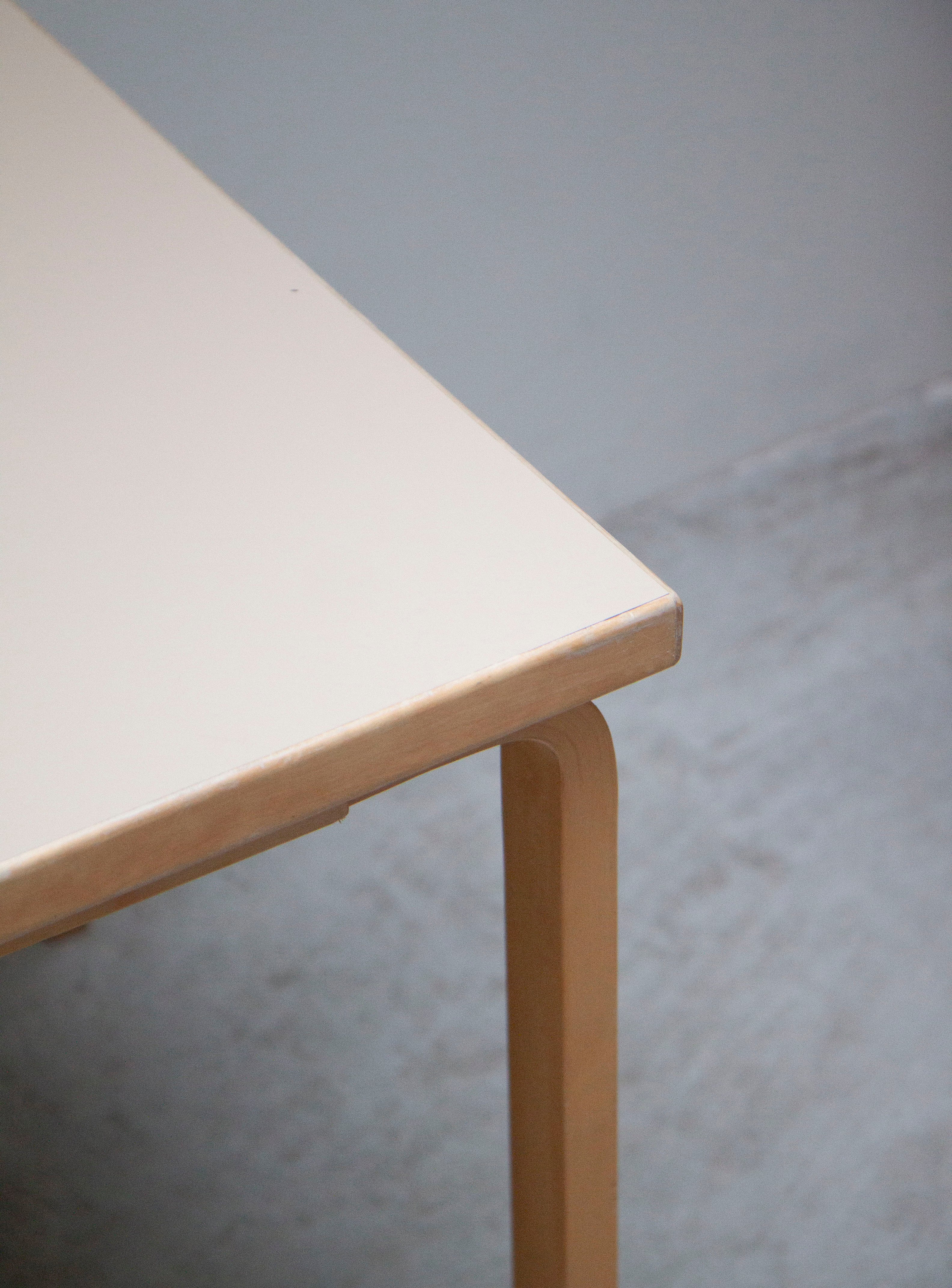 Artek 81C Dining Table by Alvar Aalto (Beige) - Image 10