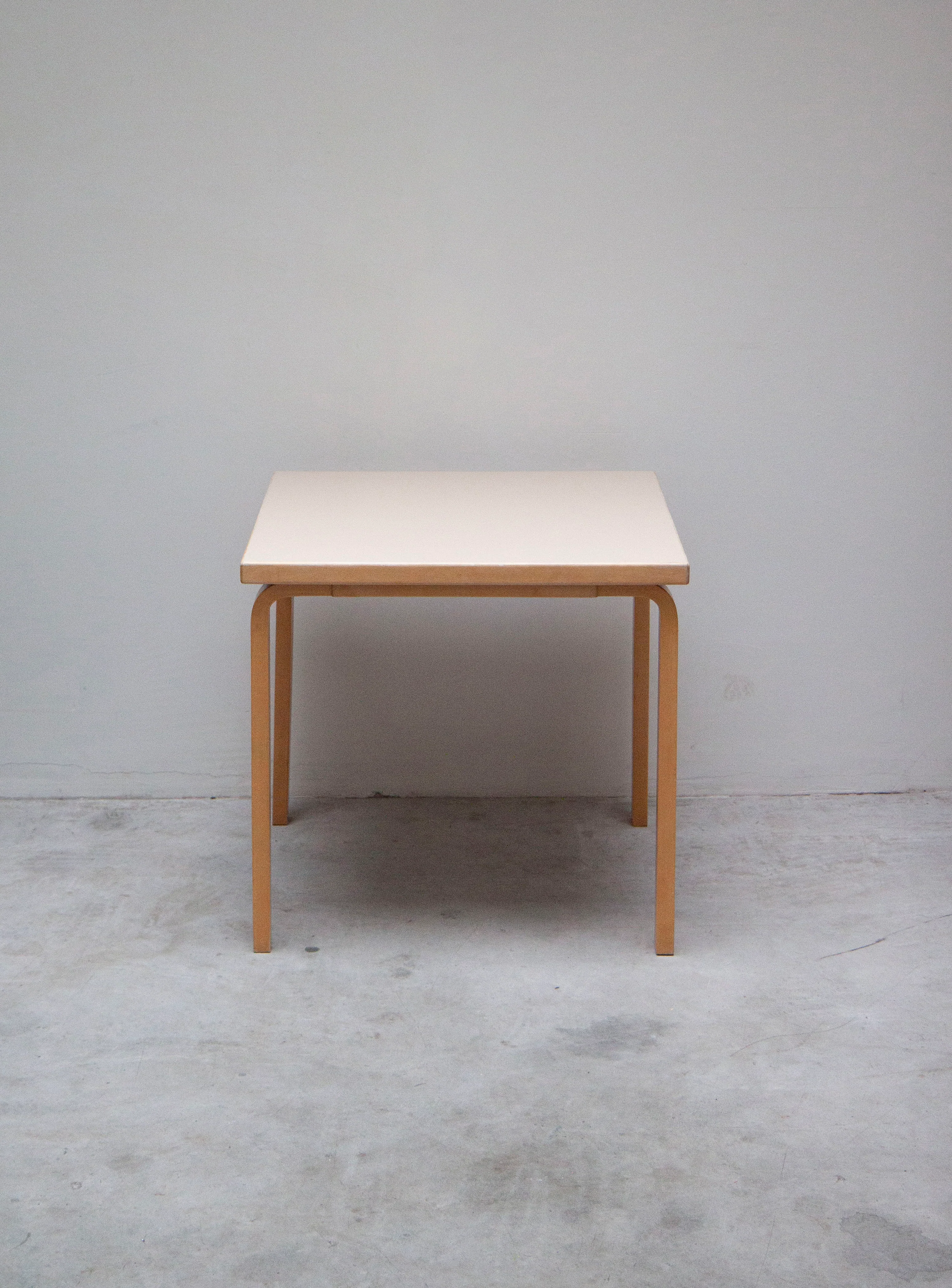 Artek 81C Dining Table by Alvar Aalto (Beige) - Image 6