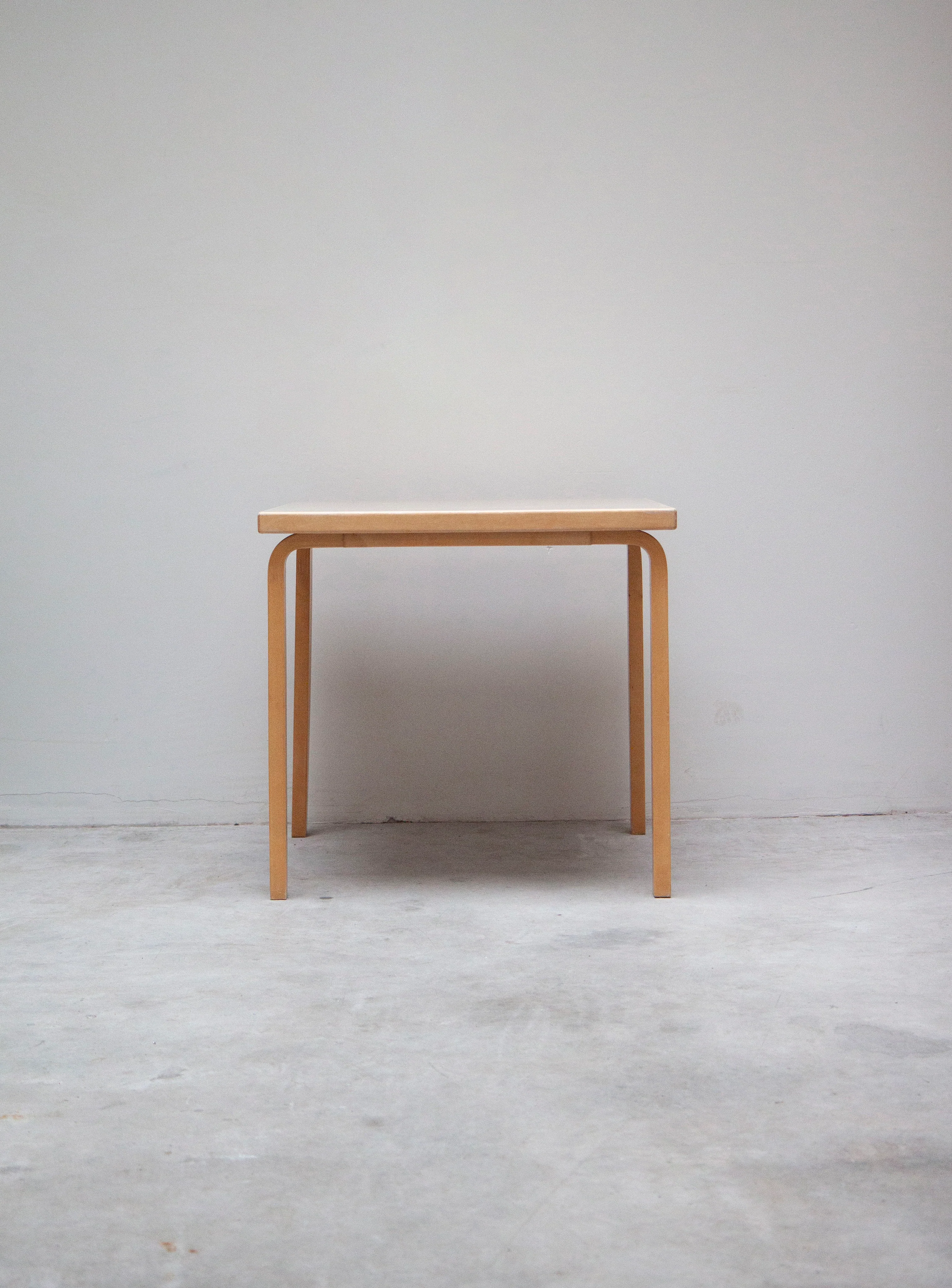 Artek 81C Dining Table by Alvar Aalto (Beige) - Image 7