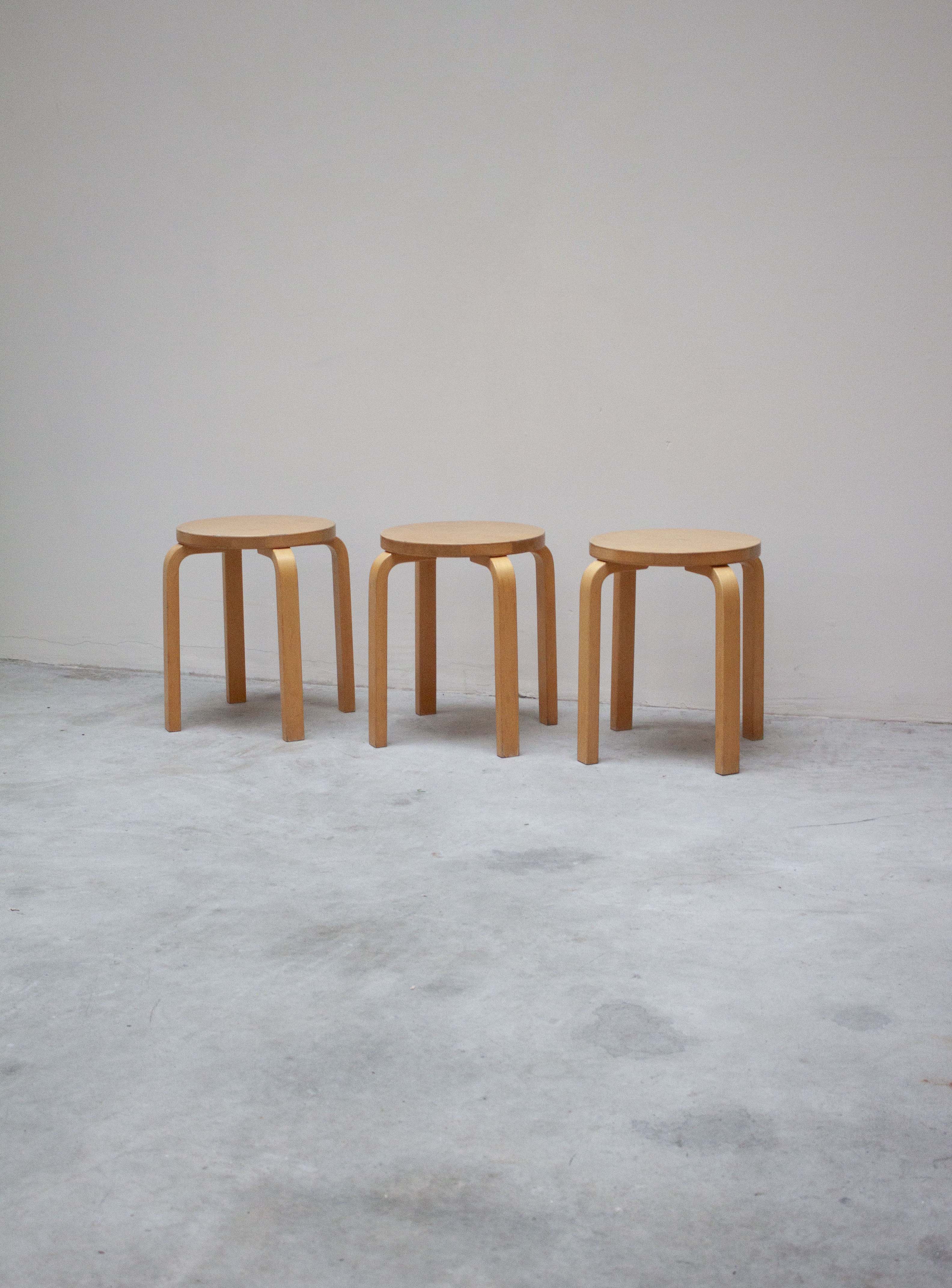 Artek E60 Stool by Alvar Aalto (Birch) - Image 13