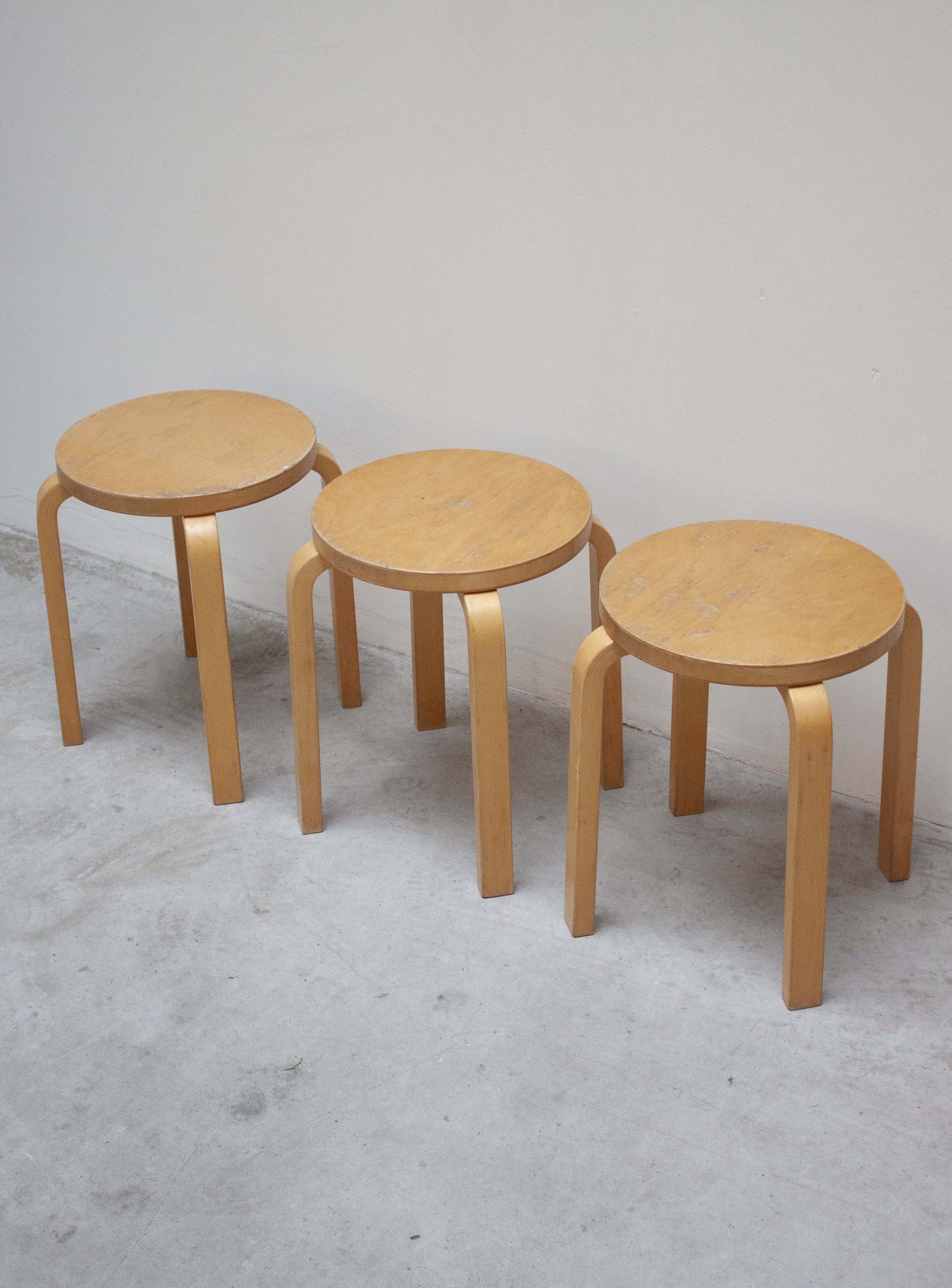 Artek E60 Stool by Alvar Aalto (Birch) - Image 20