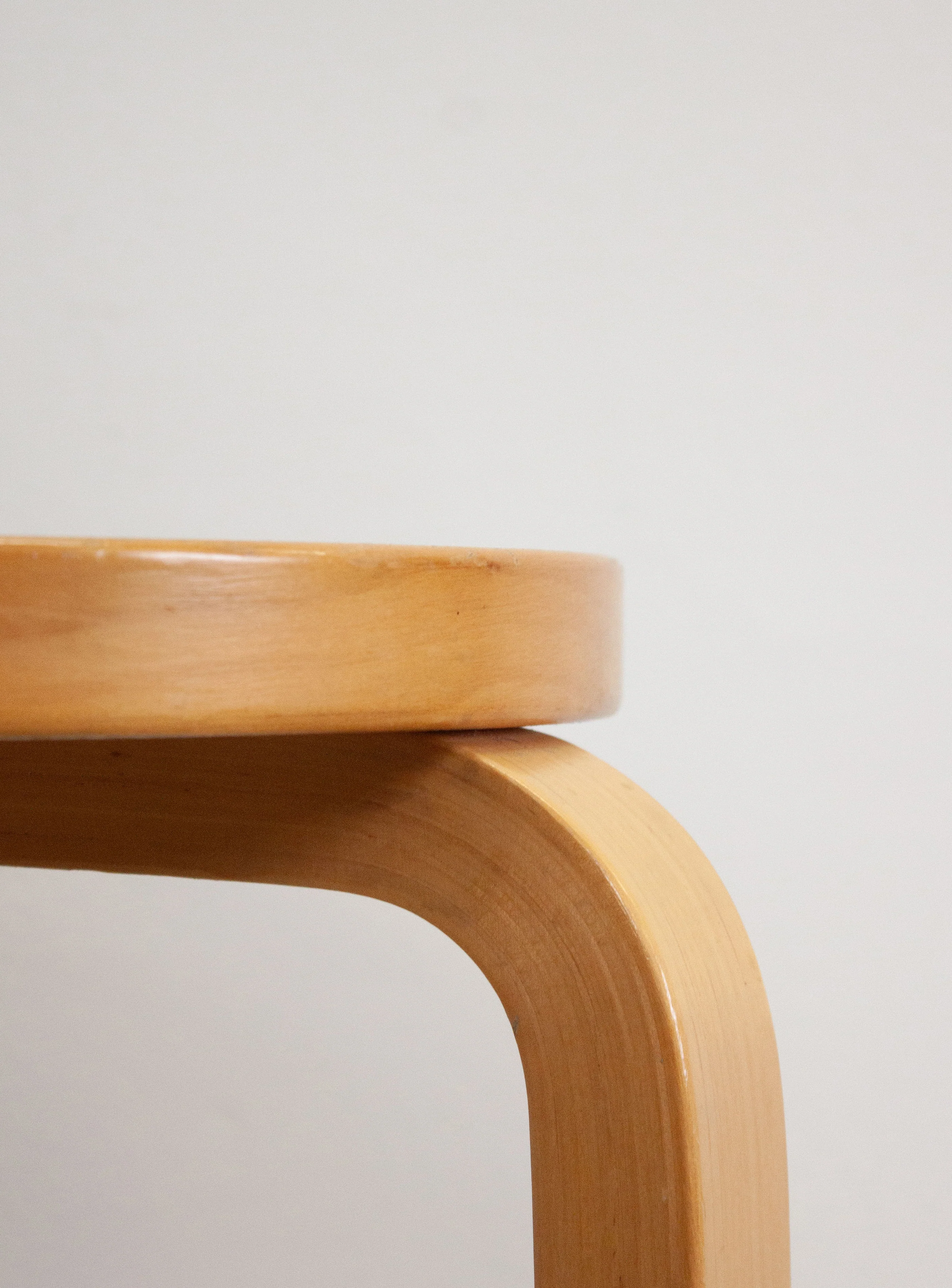 Artek Model 60 Stool by Alvar Aalto (White) - Image 10