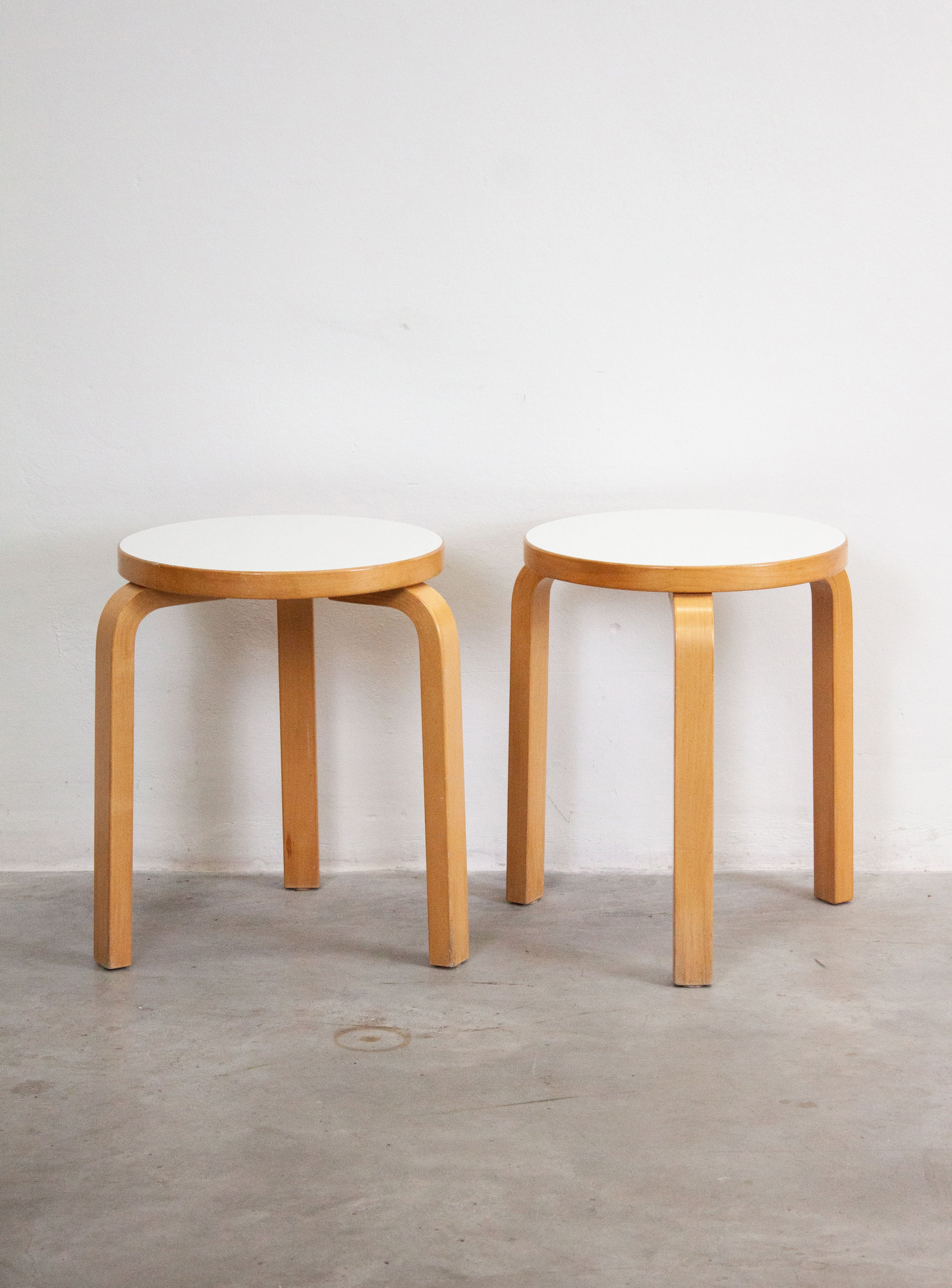 Artek Model 60 Stool by Alvar Aalto (White) - Image 17