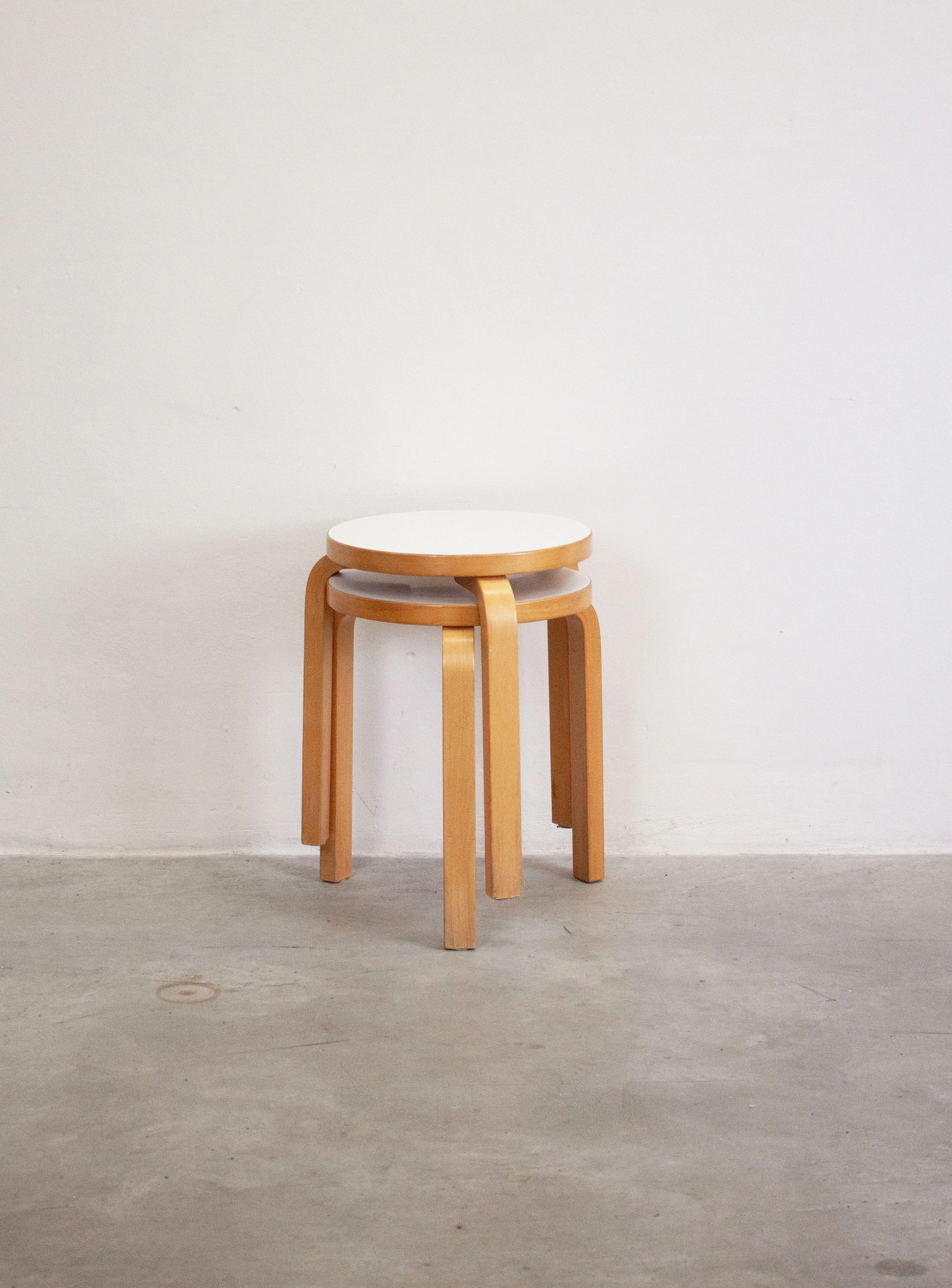 Artek Model 60 Stool by Alvar Aalto (White) - Image 27