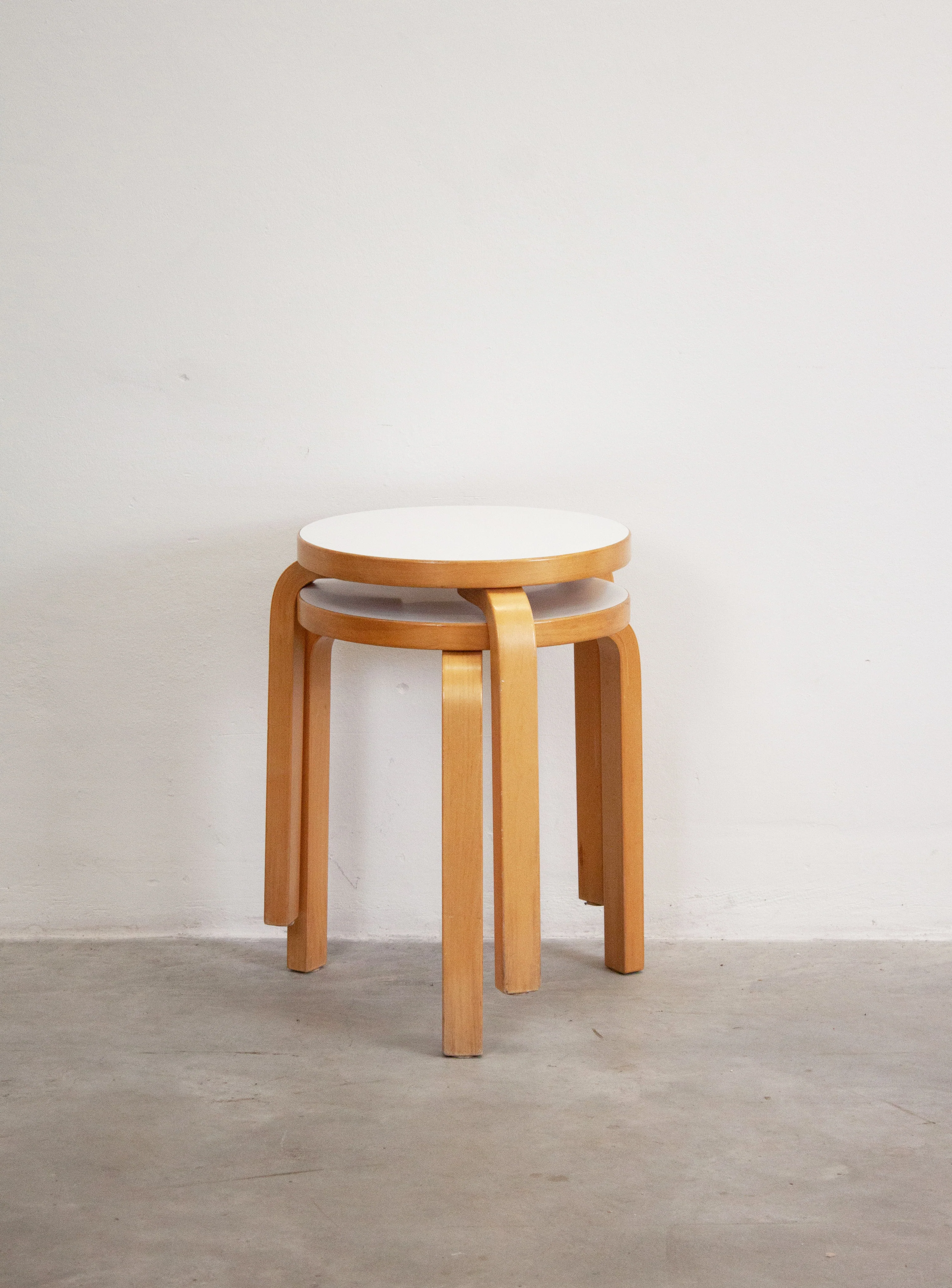 Artek Model 60 Stool by Alvar Aalto (White) - Image 28