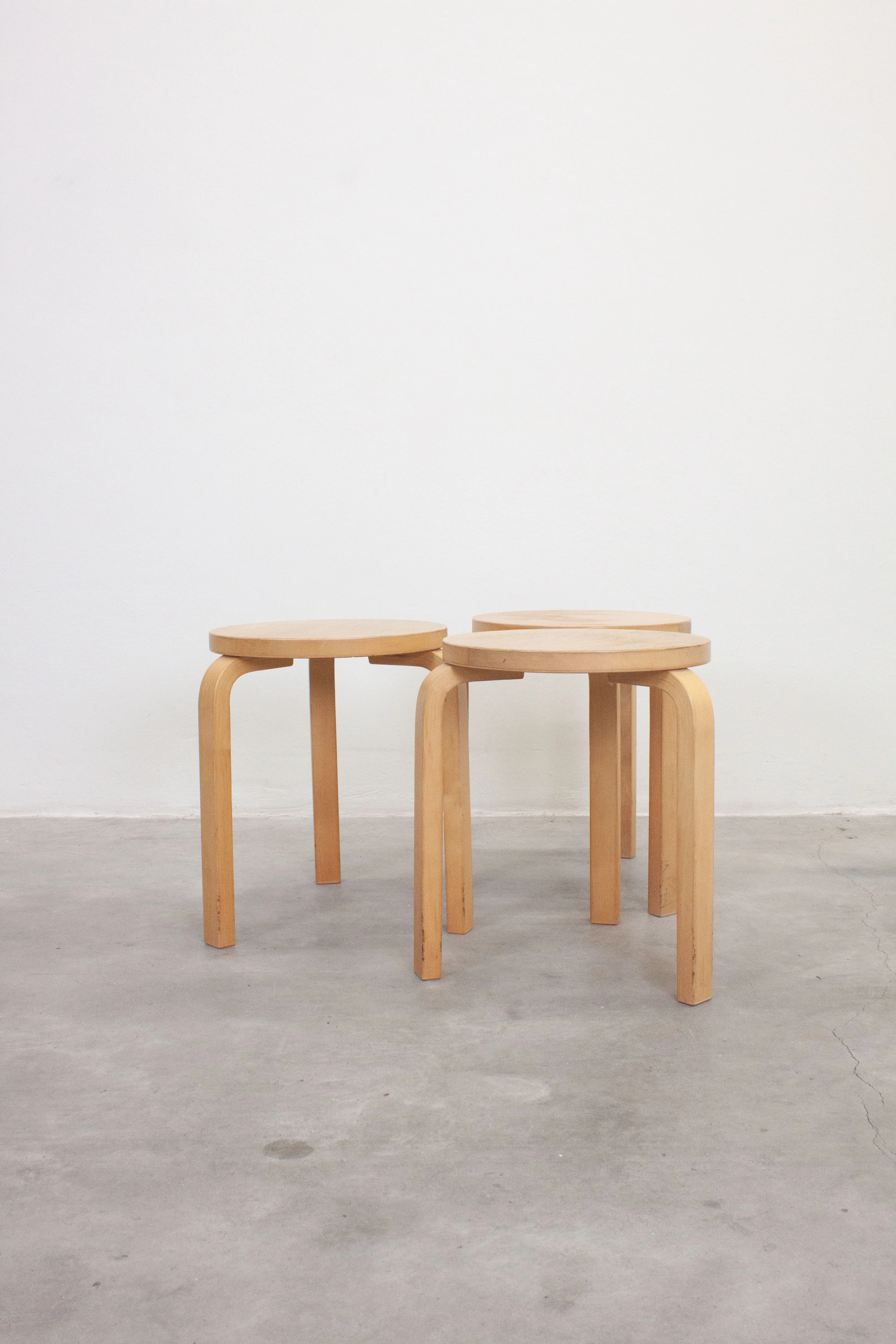 Artek Model 60 Stool by Alvar Aalto - Image 17