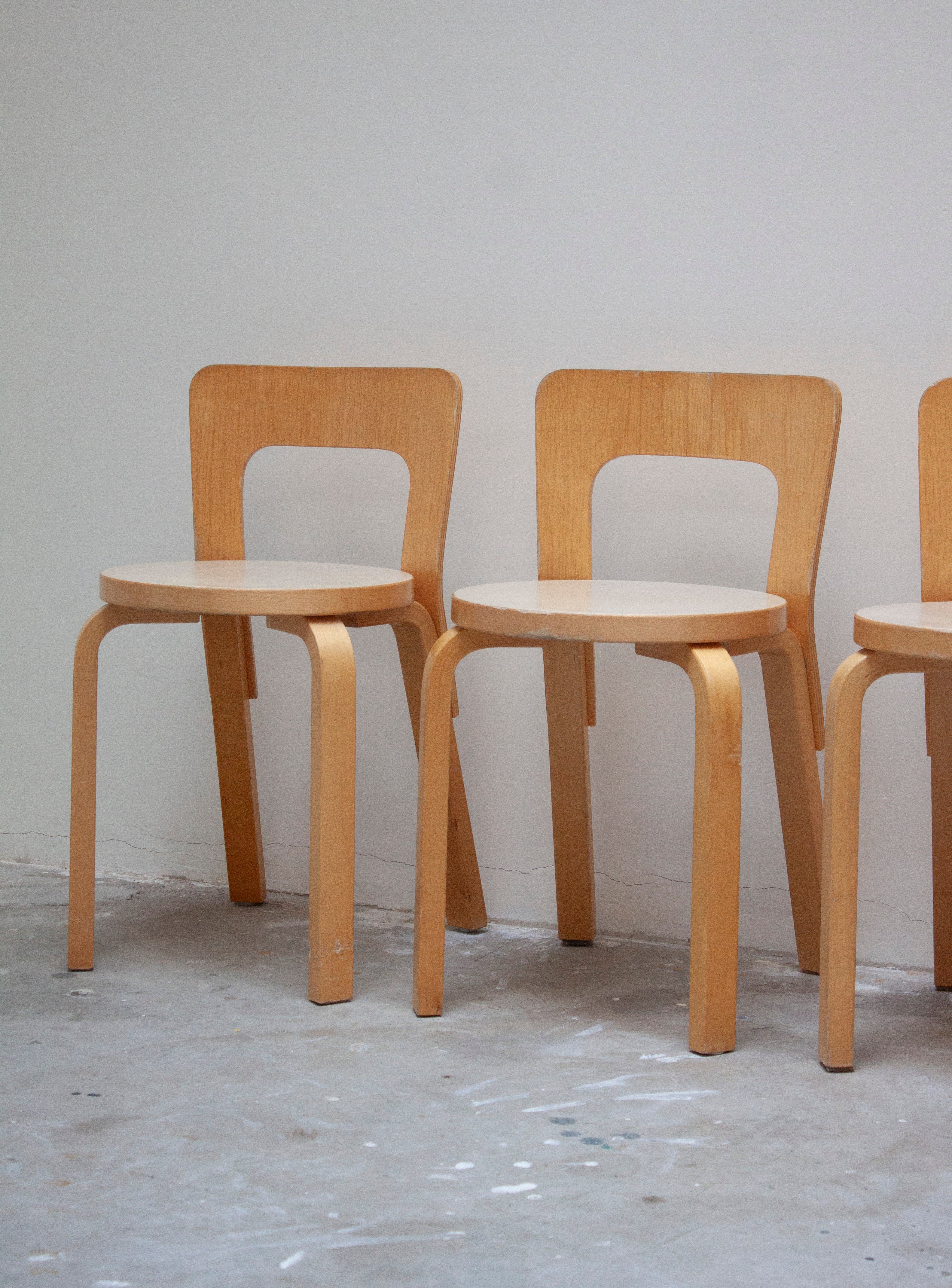 Artek Model 65 Chair by Alvar Aalto (Beige) - Image 11