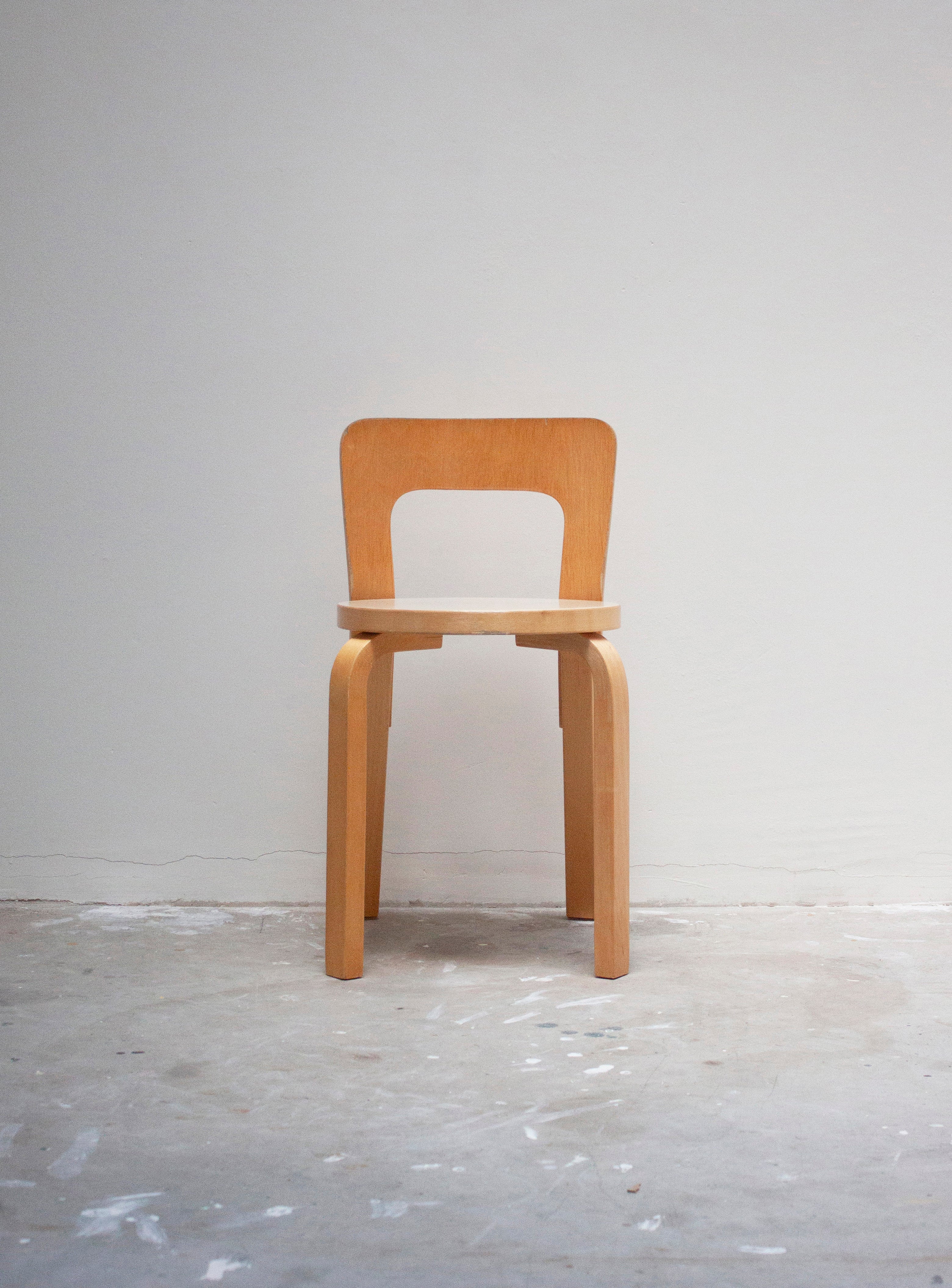 Artek Model 65 Chair by Alvar Aalto (Beige) - Image 2