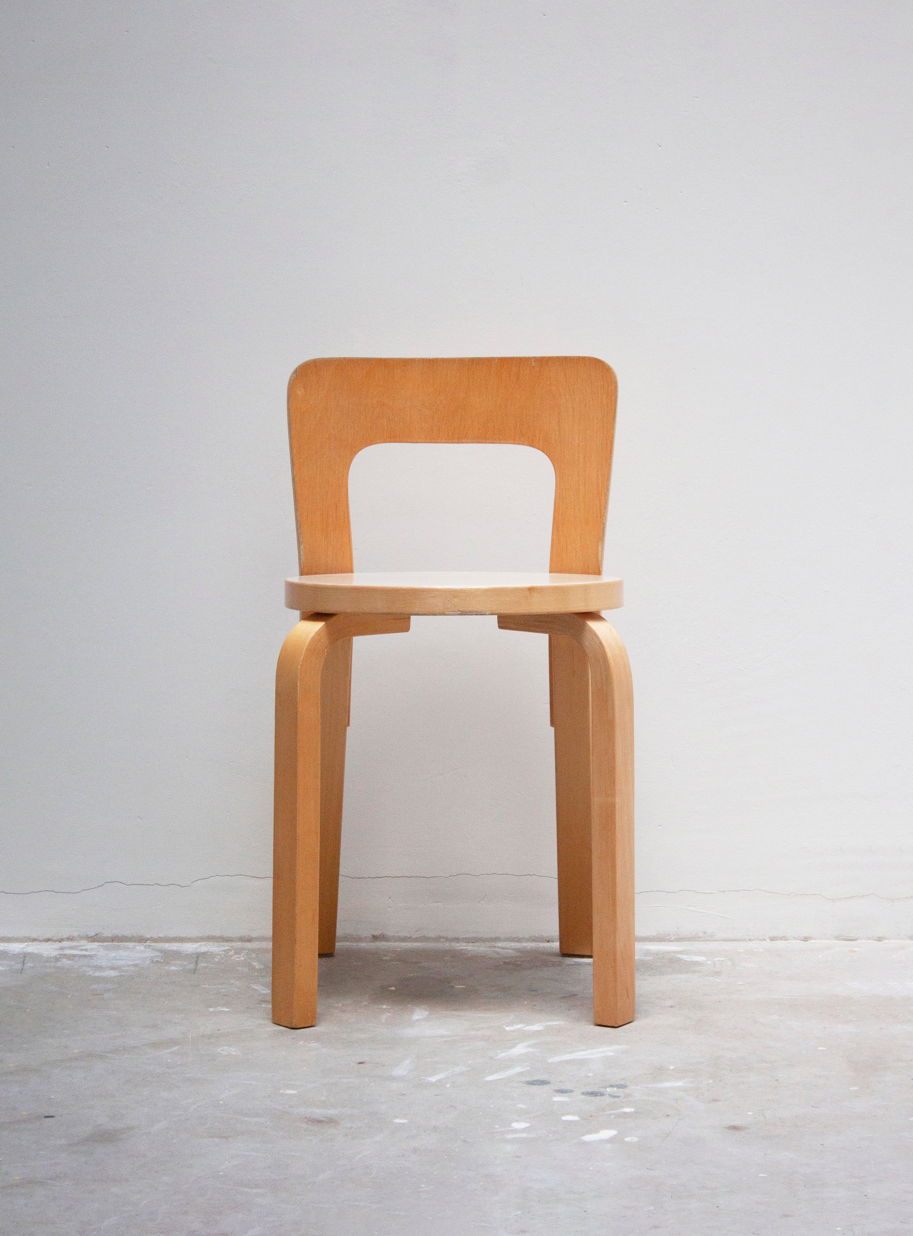 Artek Model 65 Chair by Alvar Aalto (Beige) - Image 7