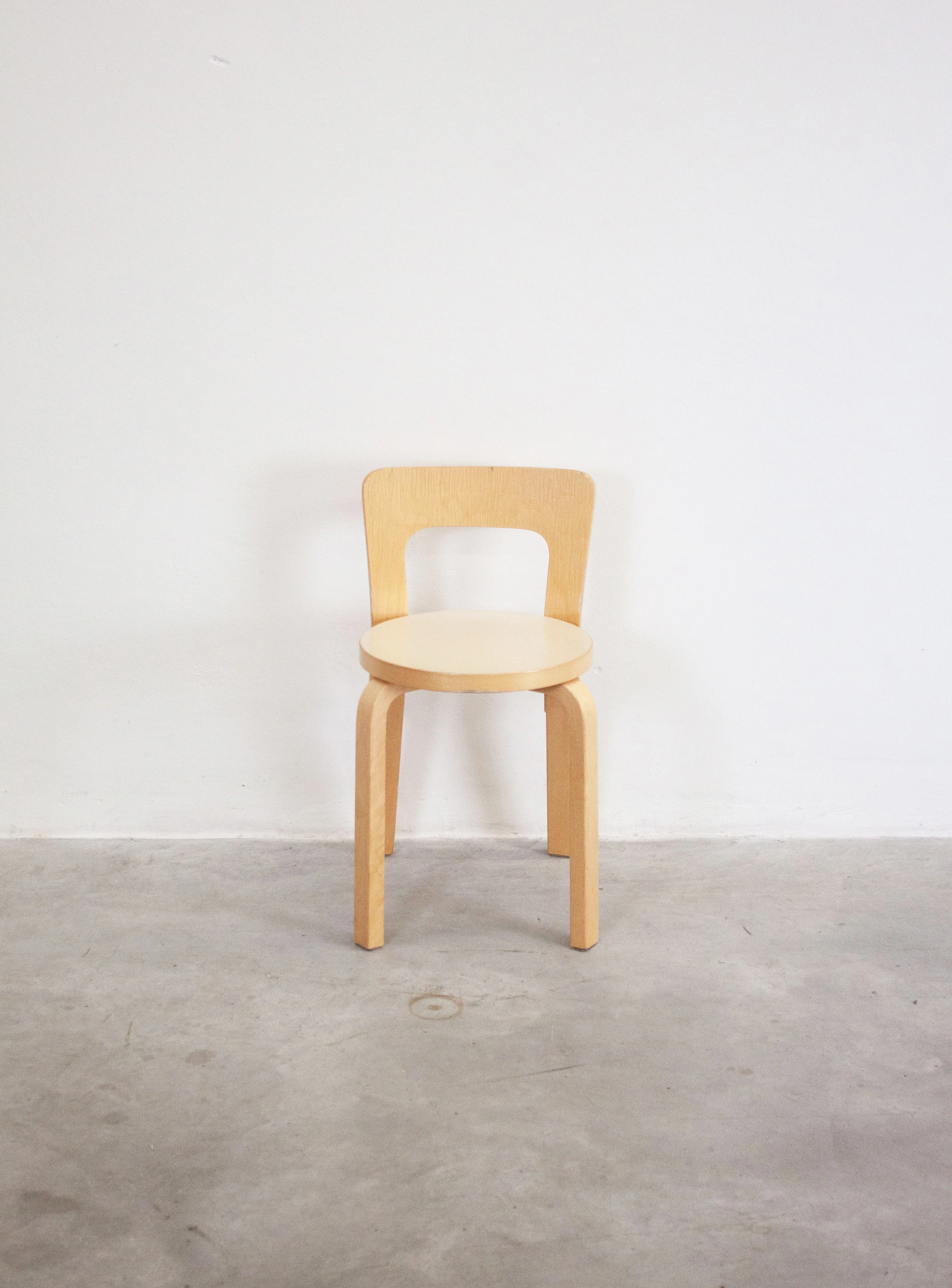 Artek Model 65 Chair by Alvar Aalto (Beige) - Image 2