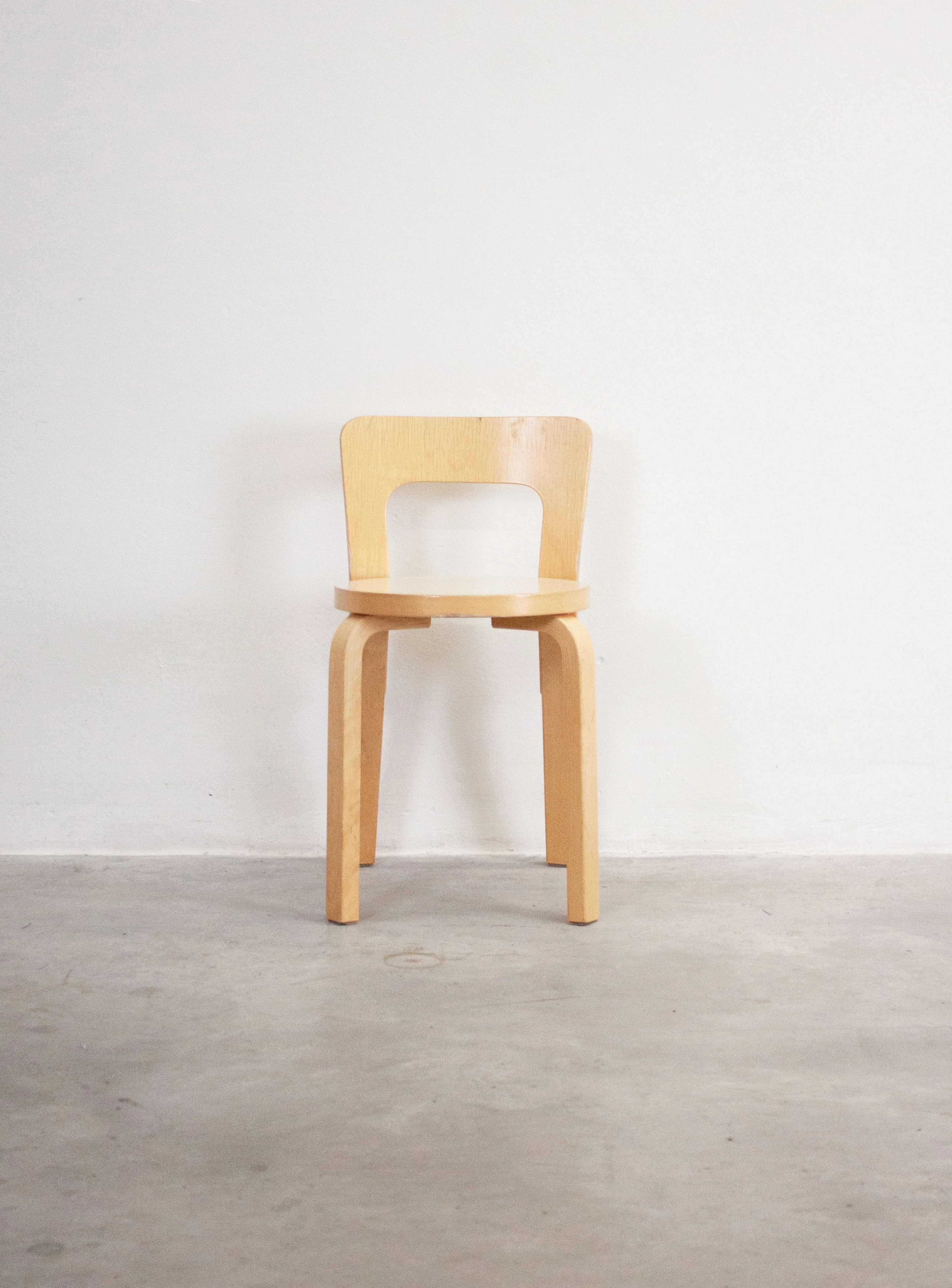 Artek Model 65 Chair by Alvar Aalto (Beige) - Image 3
