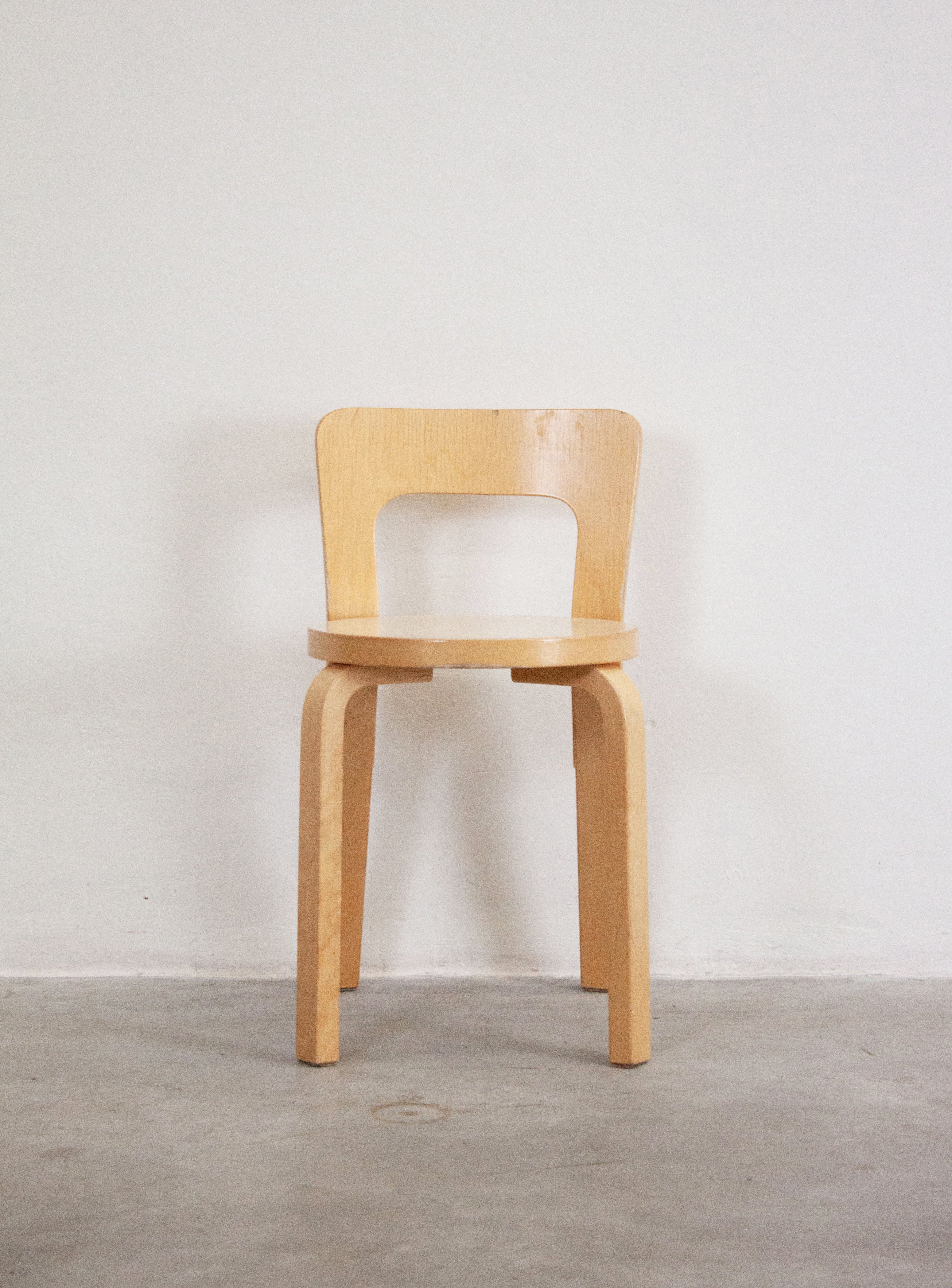 Artek Model 65 Chair by Alvar Aalto (Beige) - Image 4