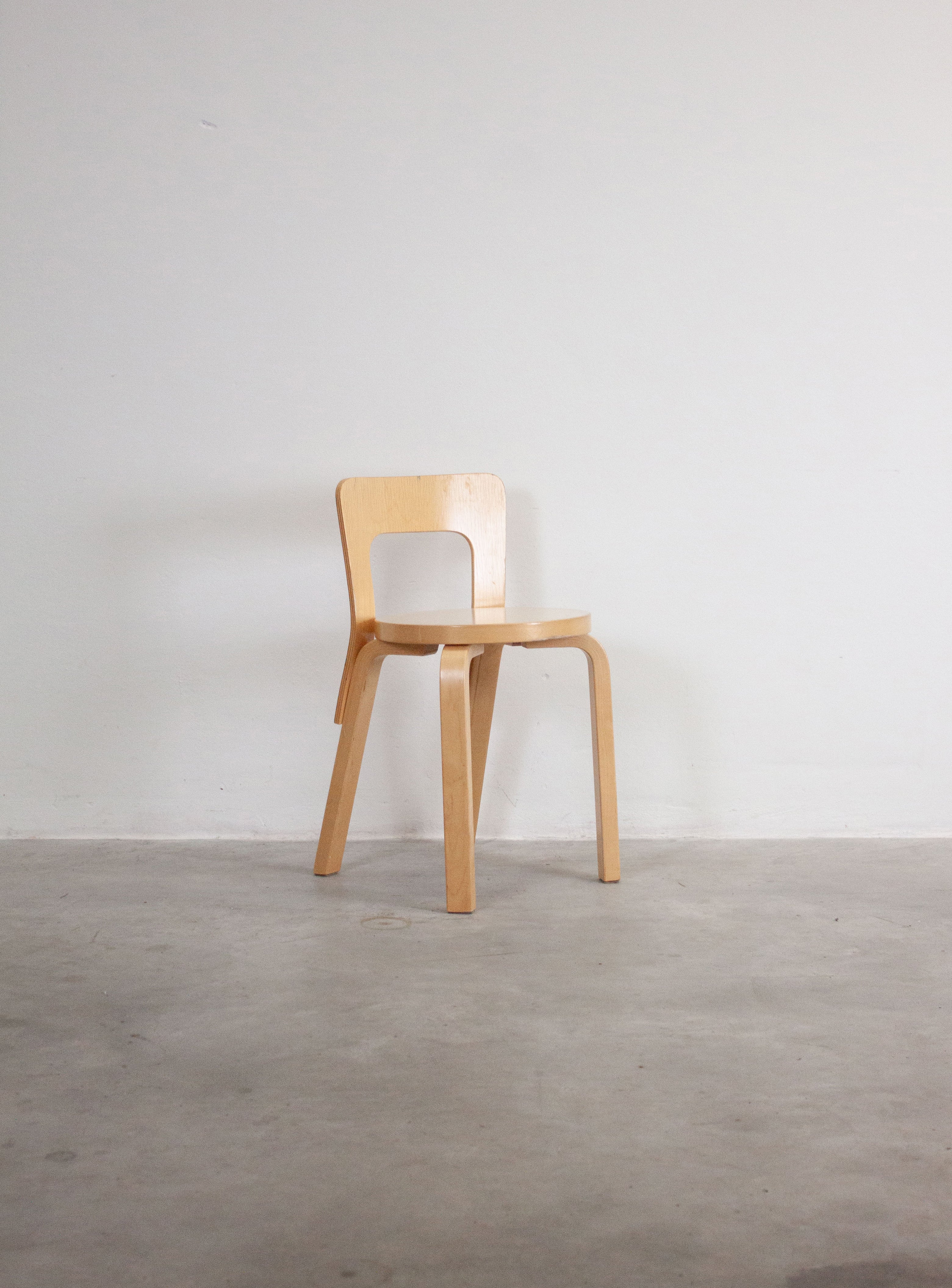 Artek Model 65 Chair by Alvar Aalto (Beige) - Image 7