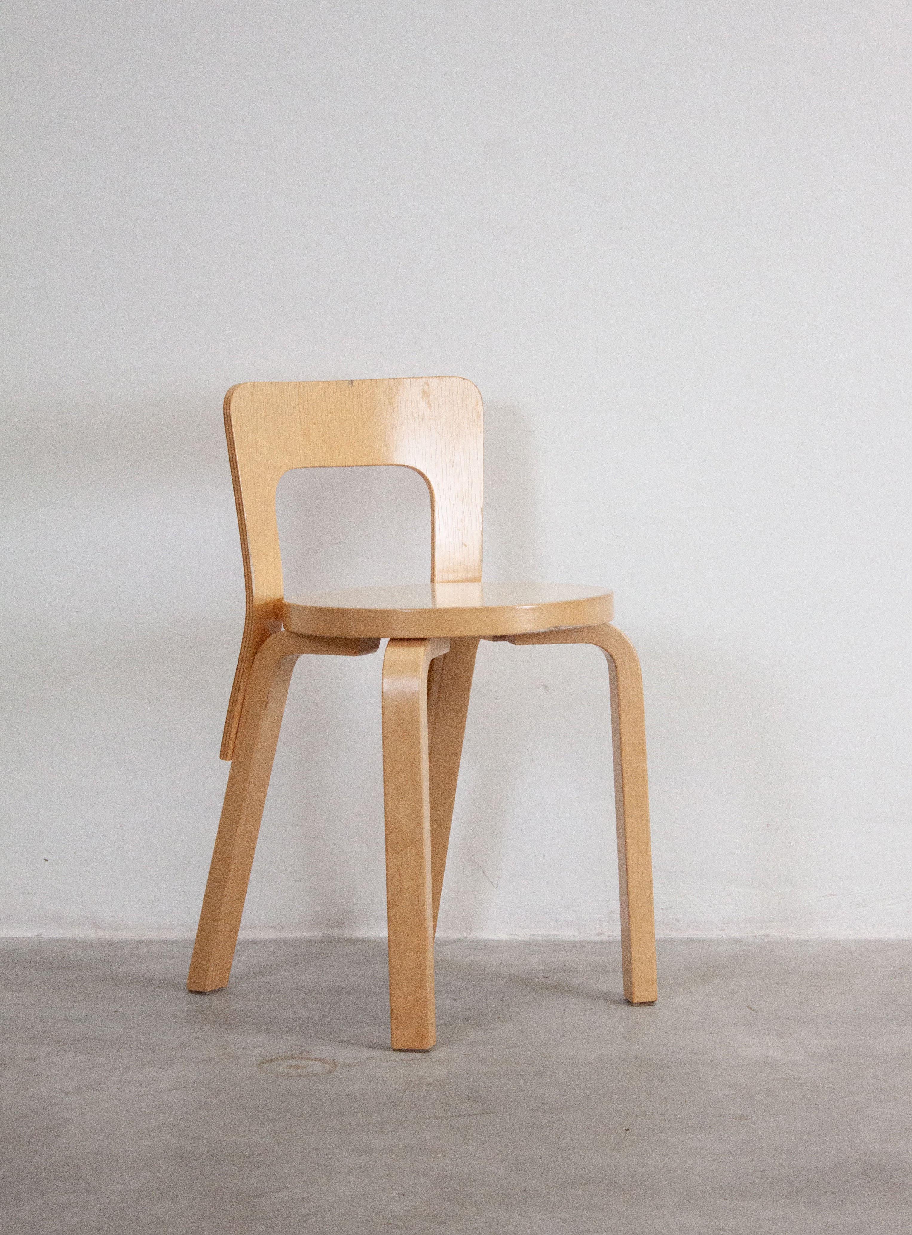 Artek Model 65 Chair by Alvar Aalto (Beige) - Image 8