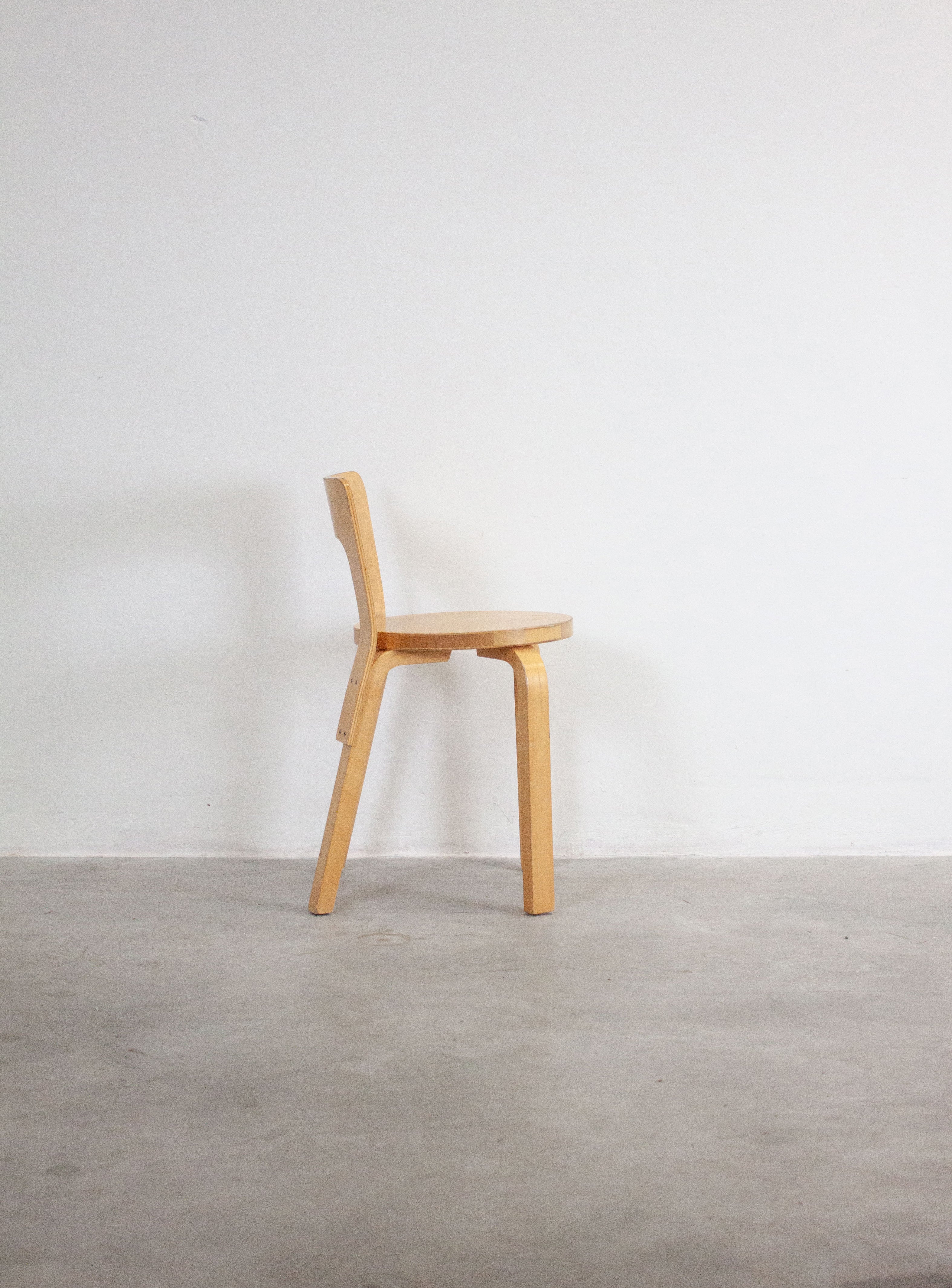 Artek Model 65 Chair by Alvar Aalto (Birch) - Image 10