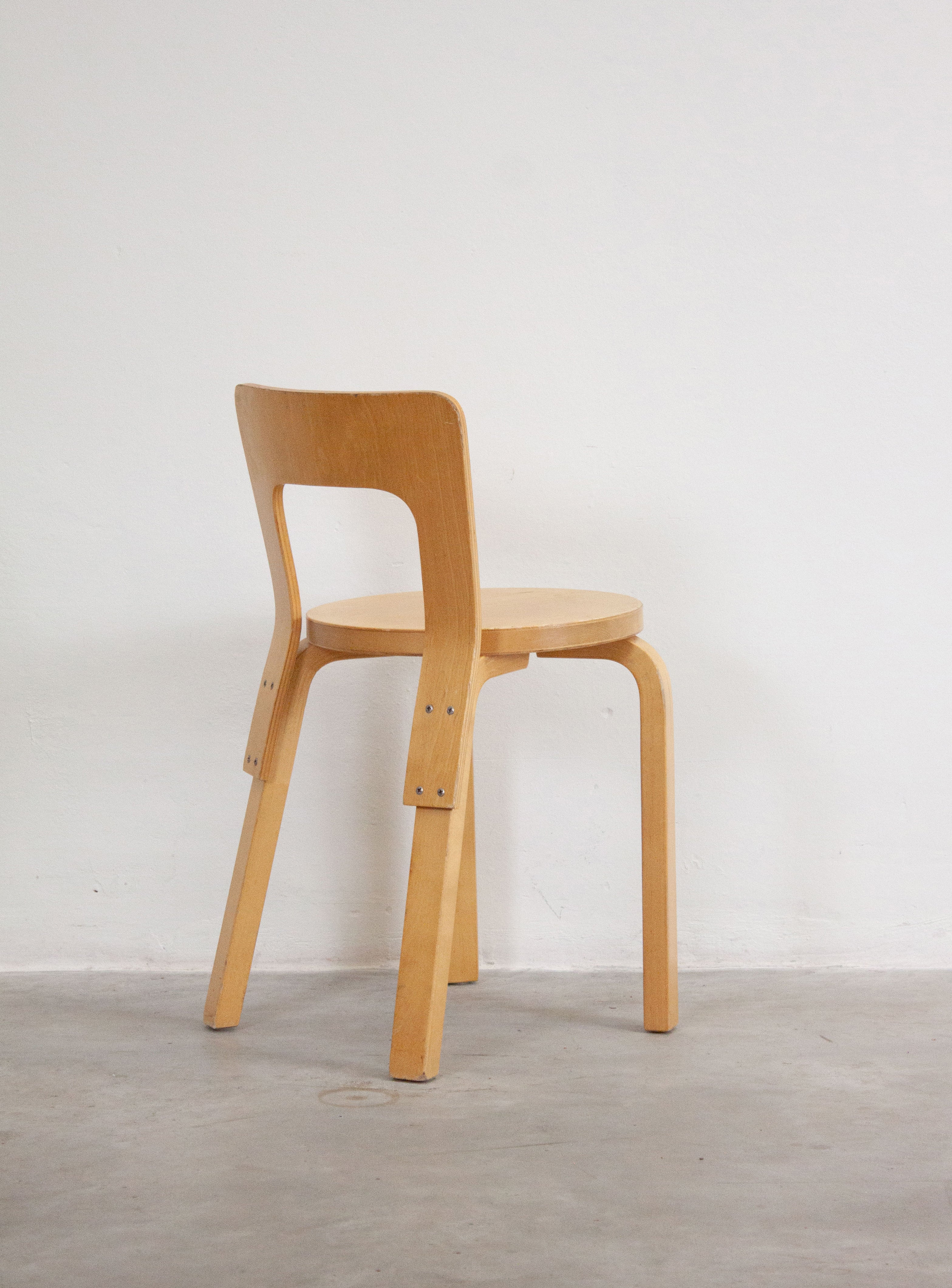 Artek Model 65 Chair by Alvar Aalto (Birch) - Image 13