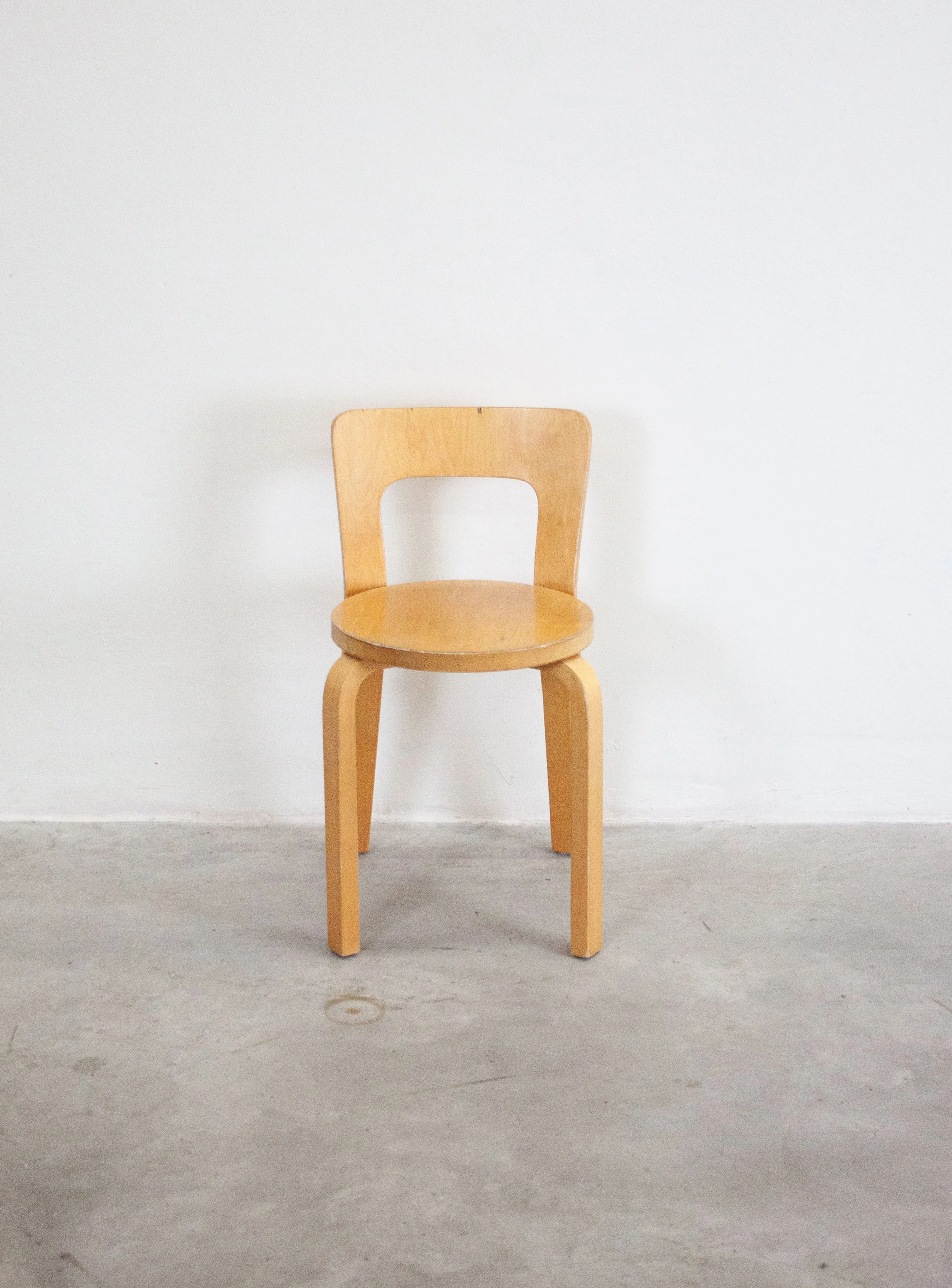 Artek Model 65 Chair by Alvar Aalto (Birch) - Image 2