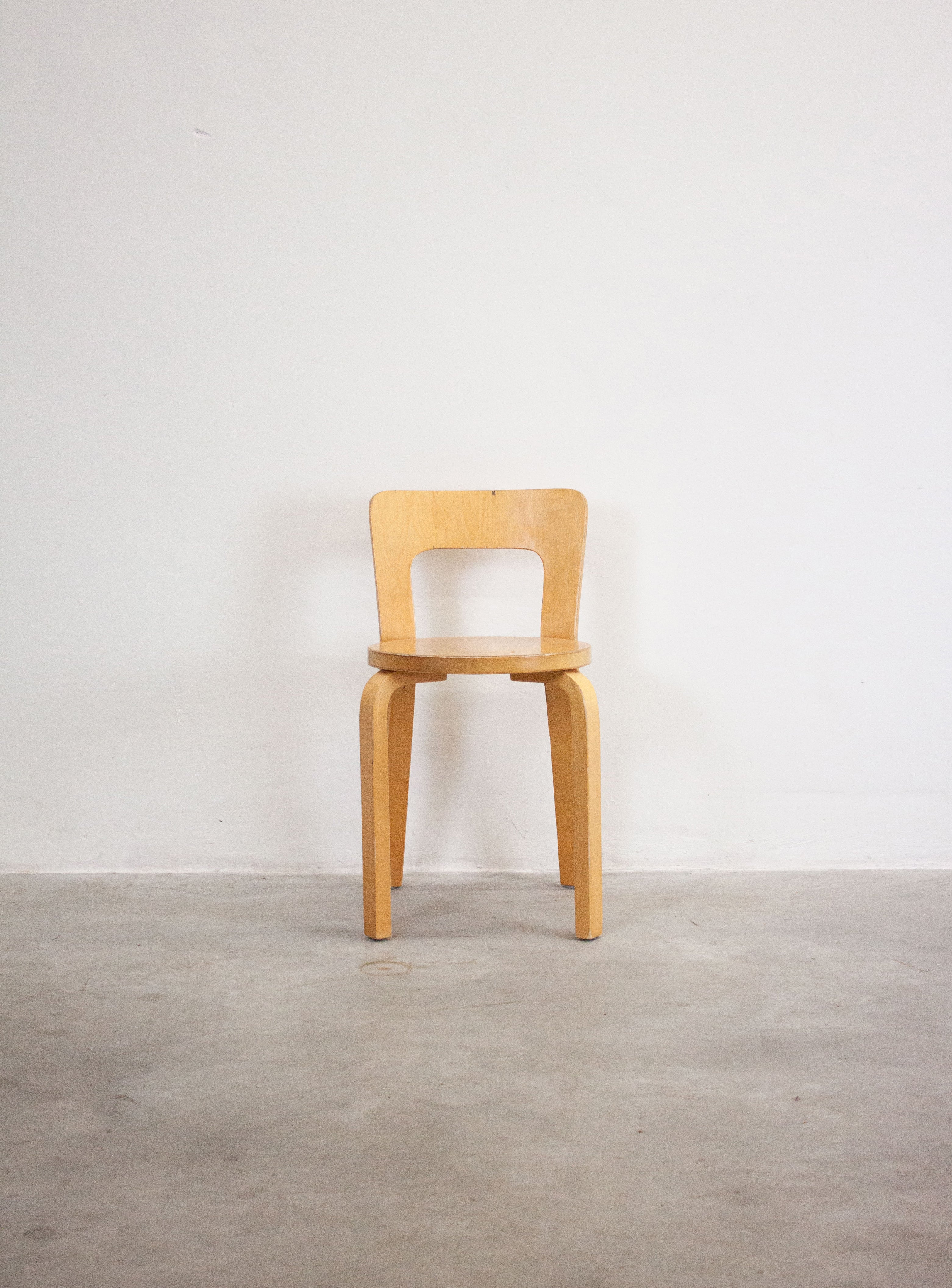 Artek Model 65 Chair by Alvar Aalto (Birch) - Image 3