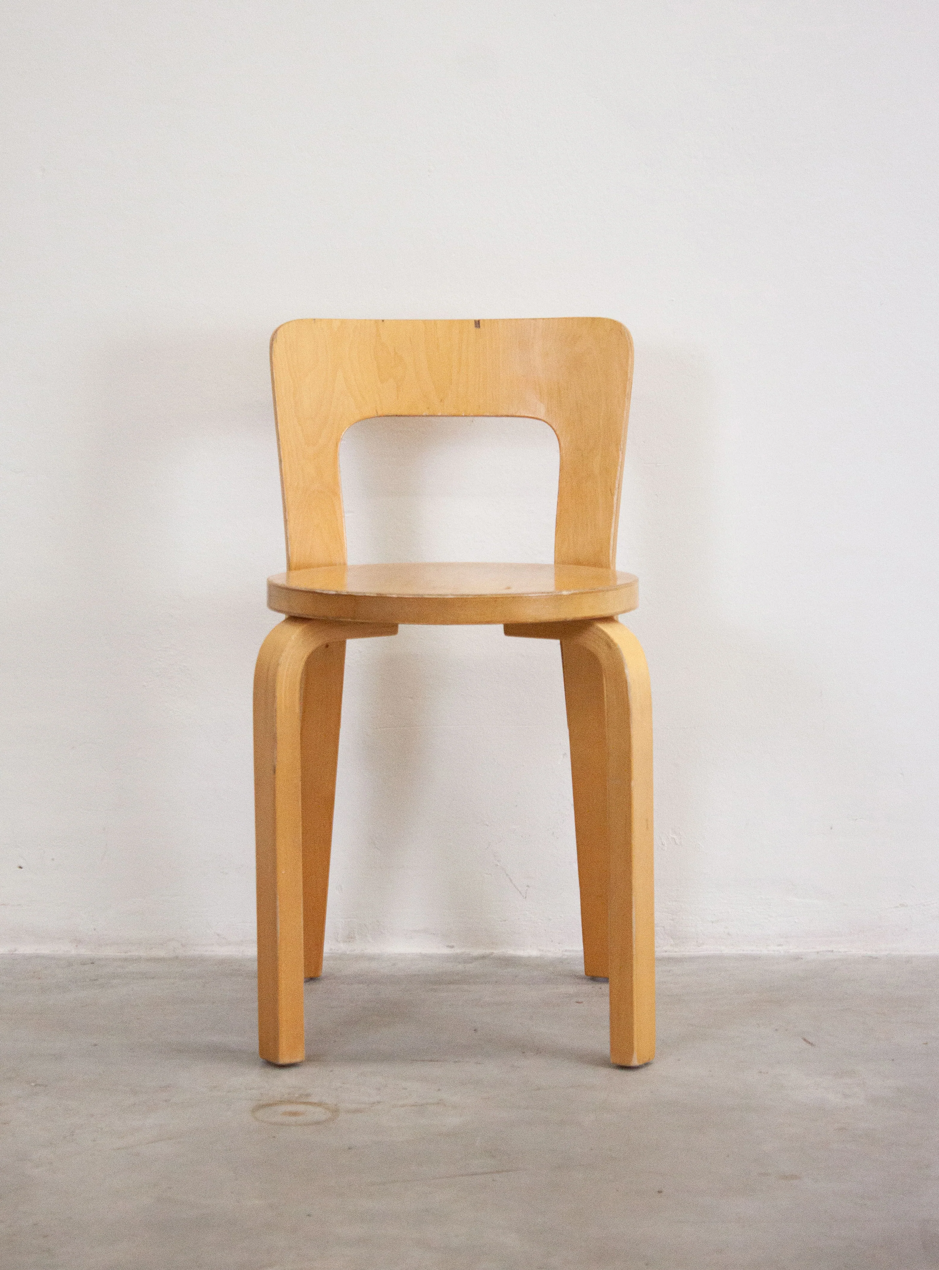 Artek Model 65 Chair by Alvar Aalto (Birch) - Image 4