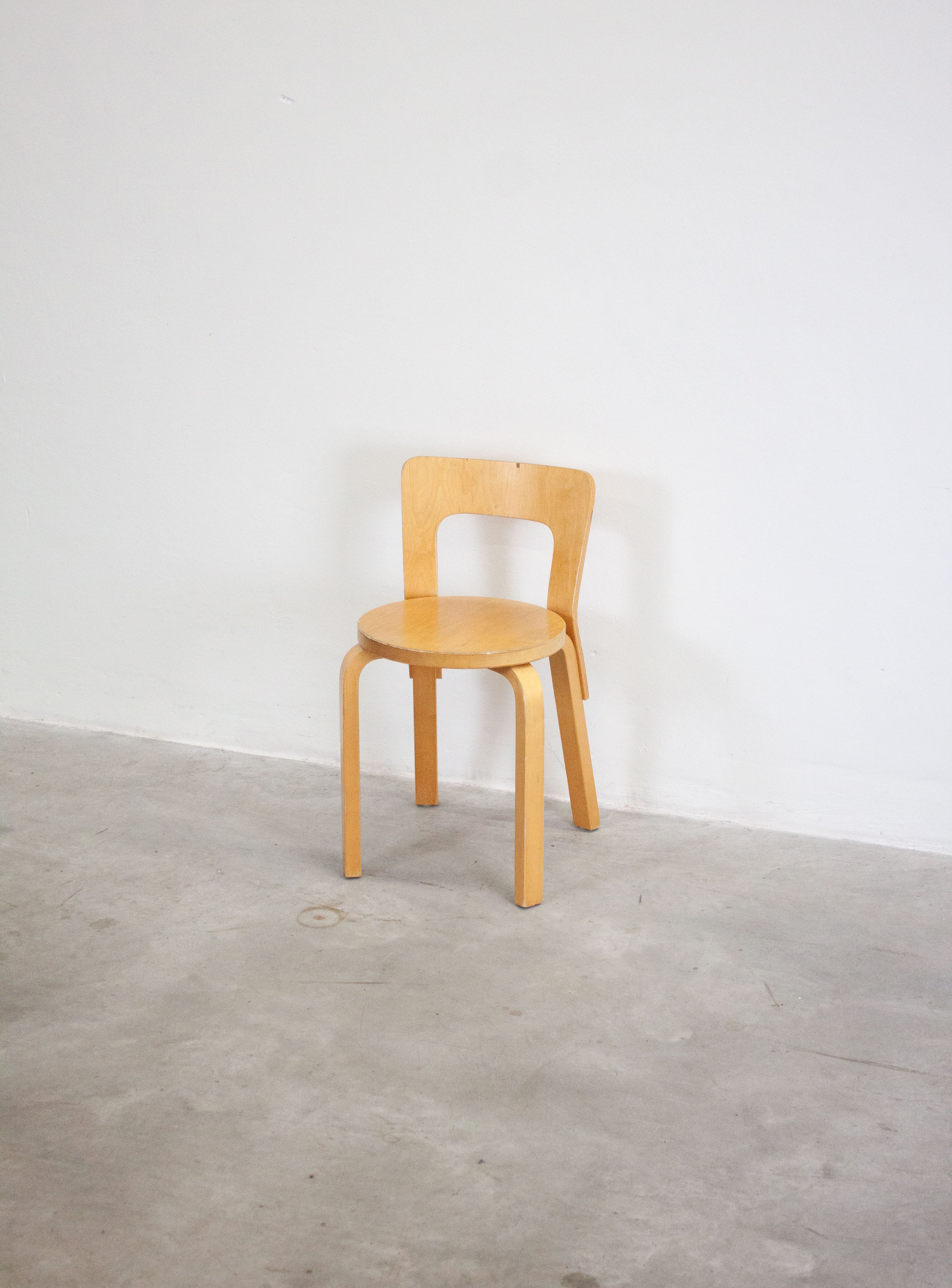 Artek Model 65 Chair by Alvar Aalto (Birch) - Image 5