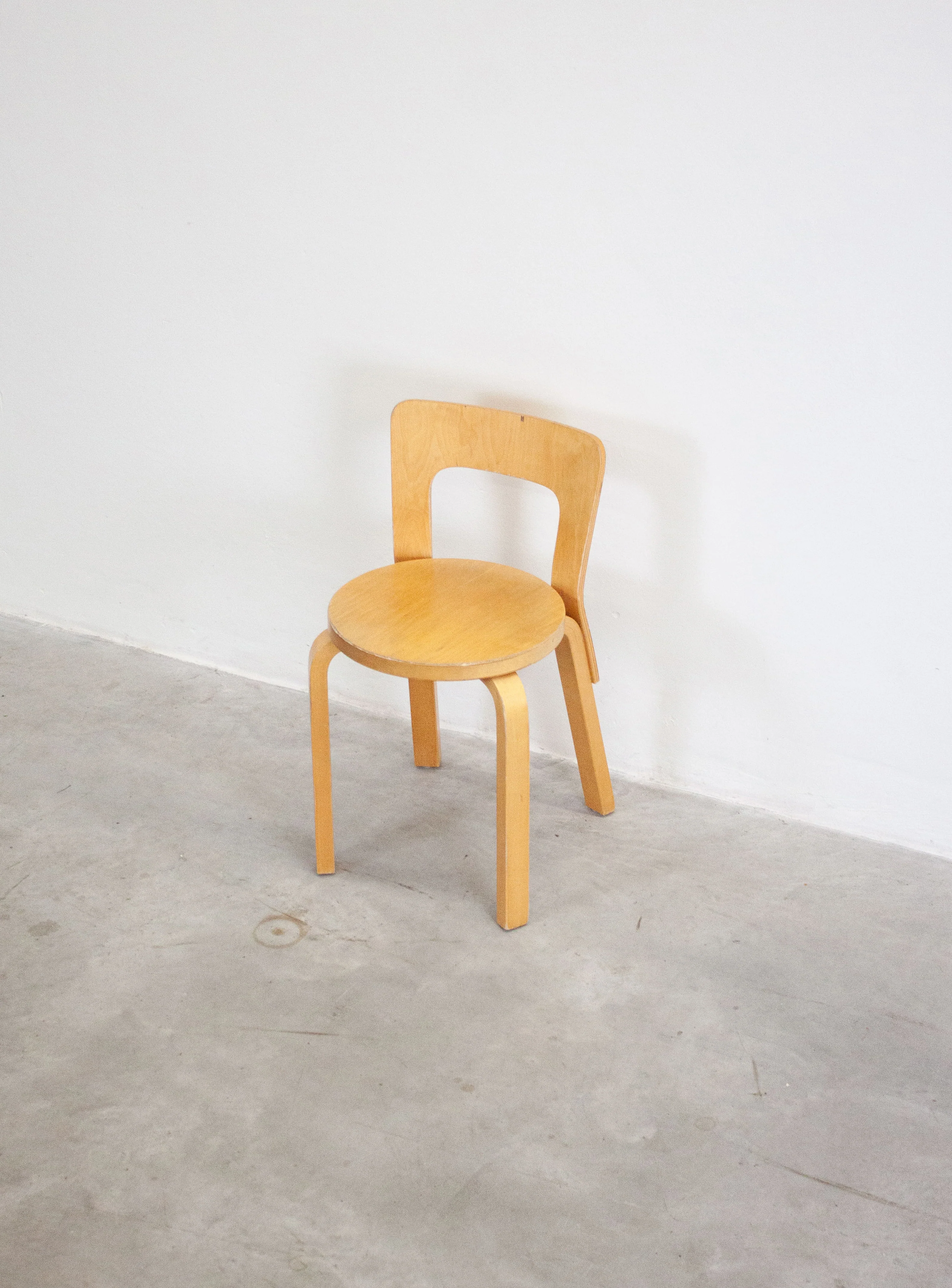 Artek Model 65 Chair by Alvar Aalto (Birch) - Image 6