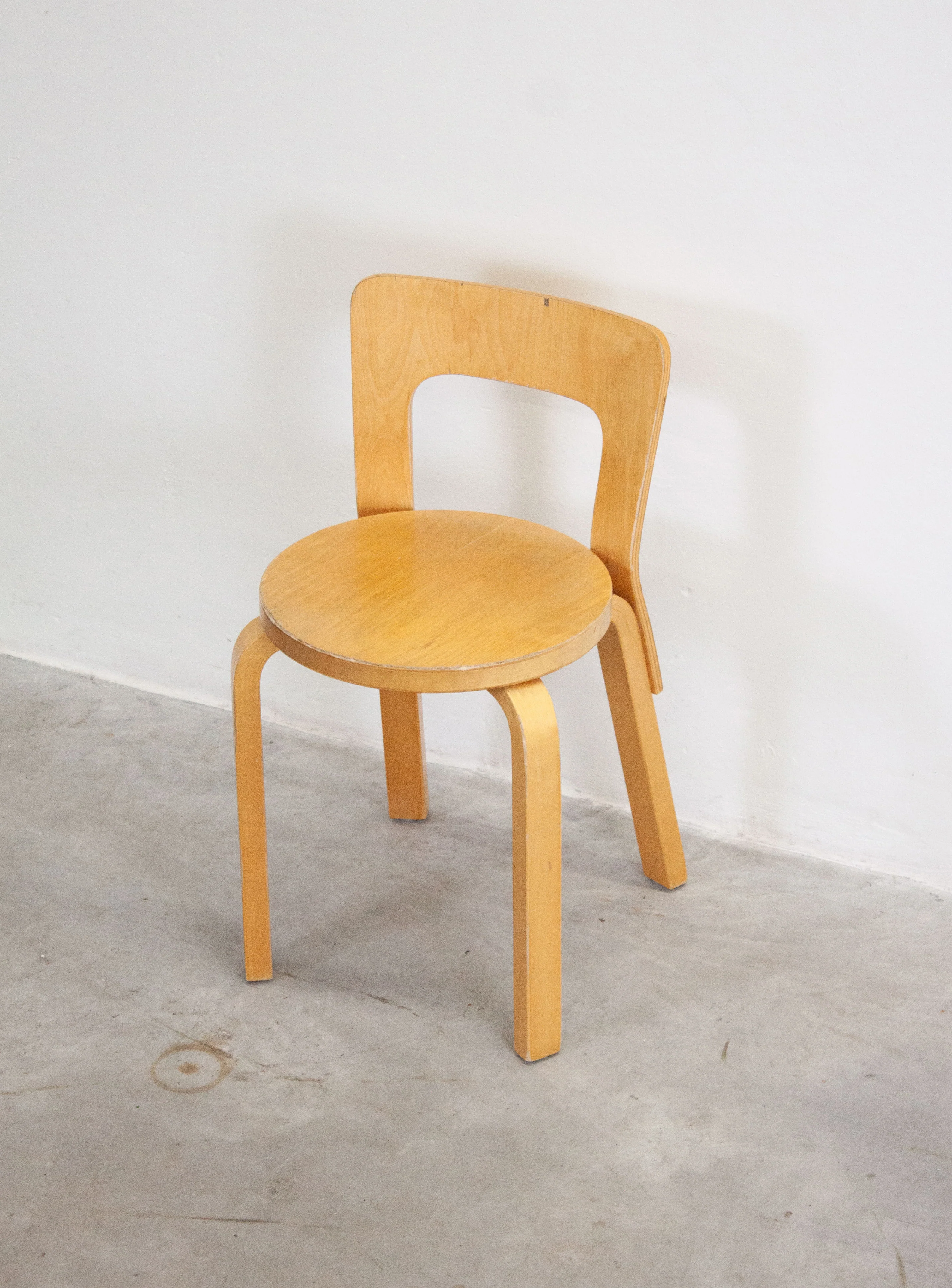 Artek Model 65 Chair by Alvar Aalto (Birch) - Image 7