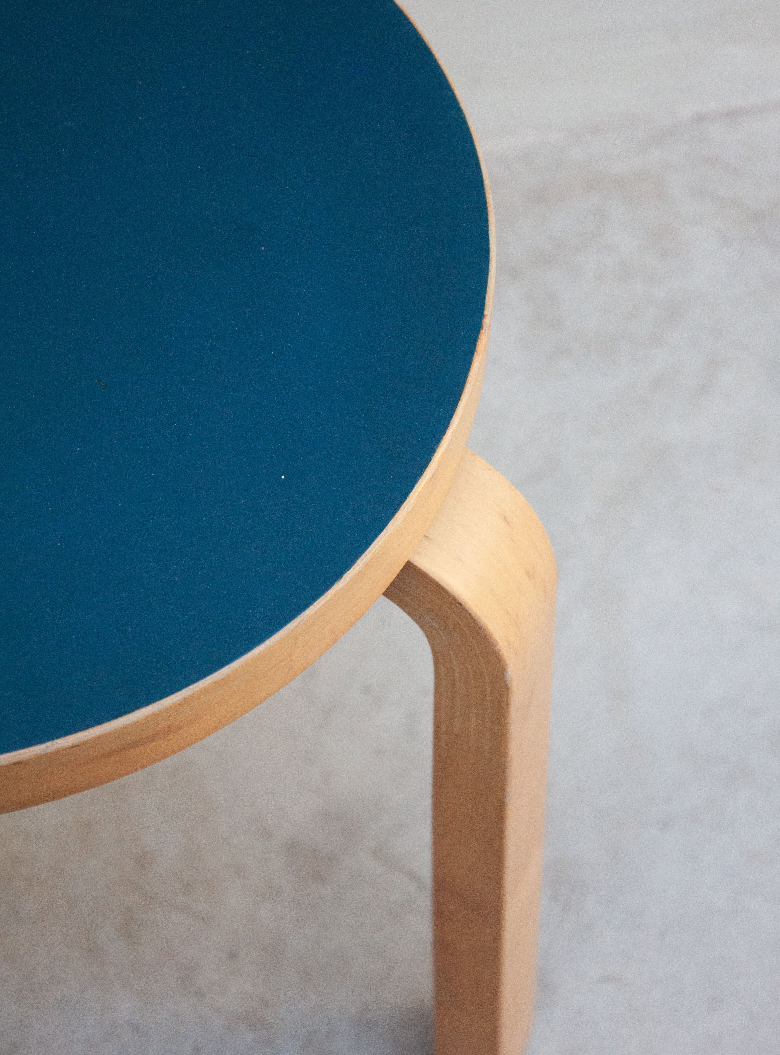 Artek Model 65 Chair by Alvar Aalto (Blue) - Image 17