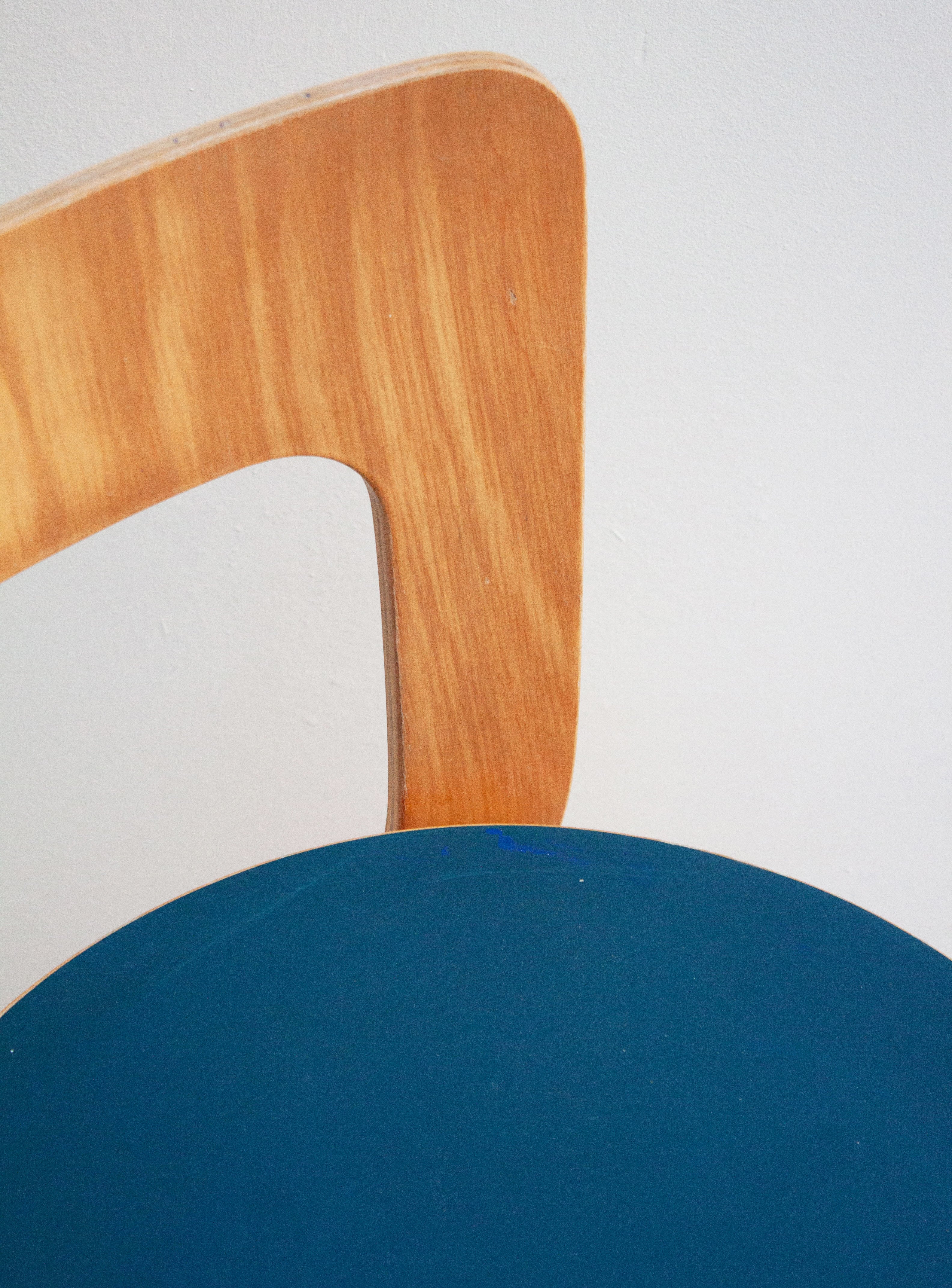 Artek Model 65 Chair by Alvar Aalto (Blue) - Image 18