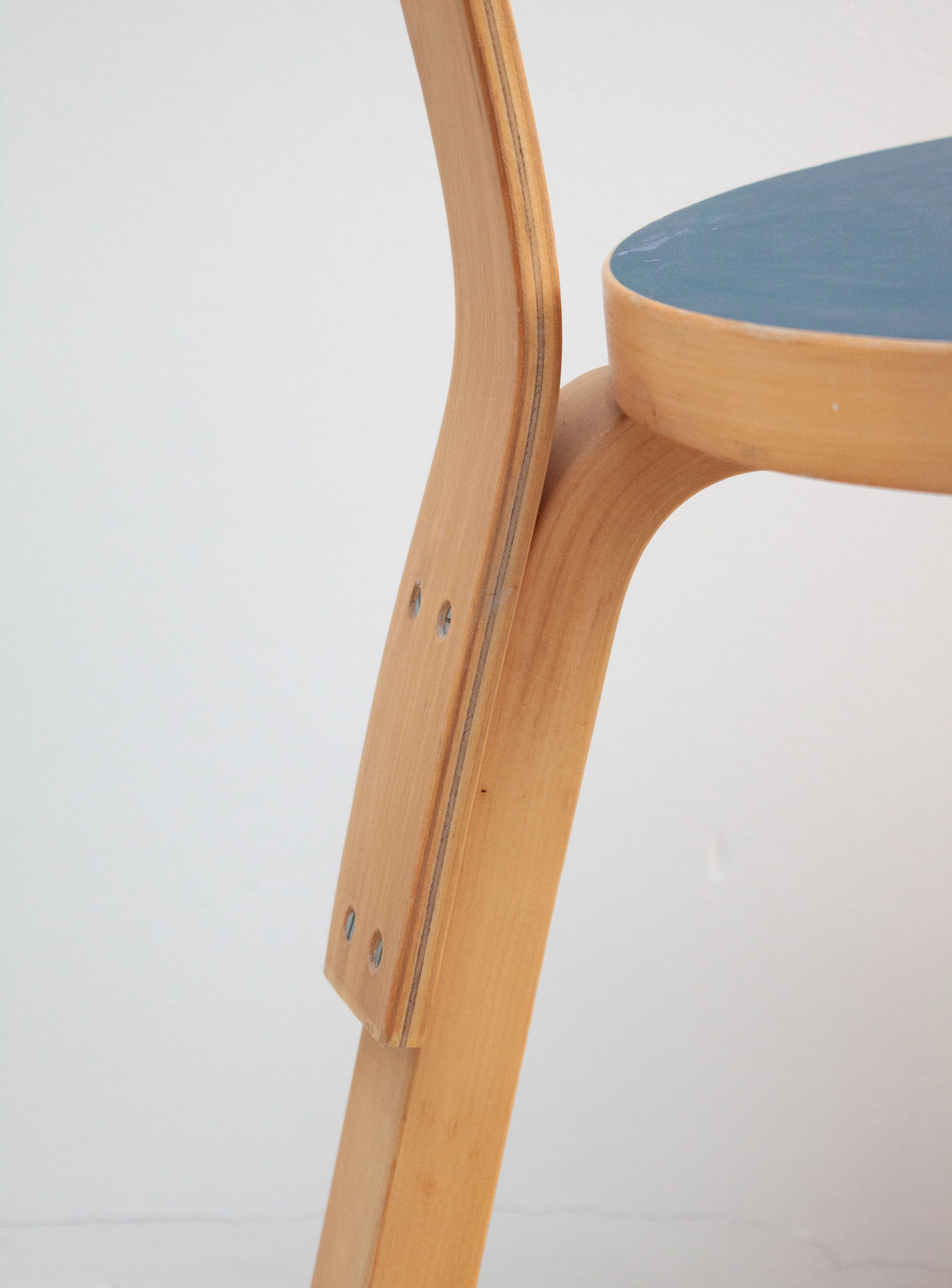 Artek Model 65 Chair by Alvar Aalto (Blue) - Image 21