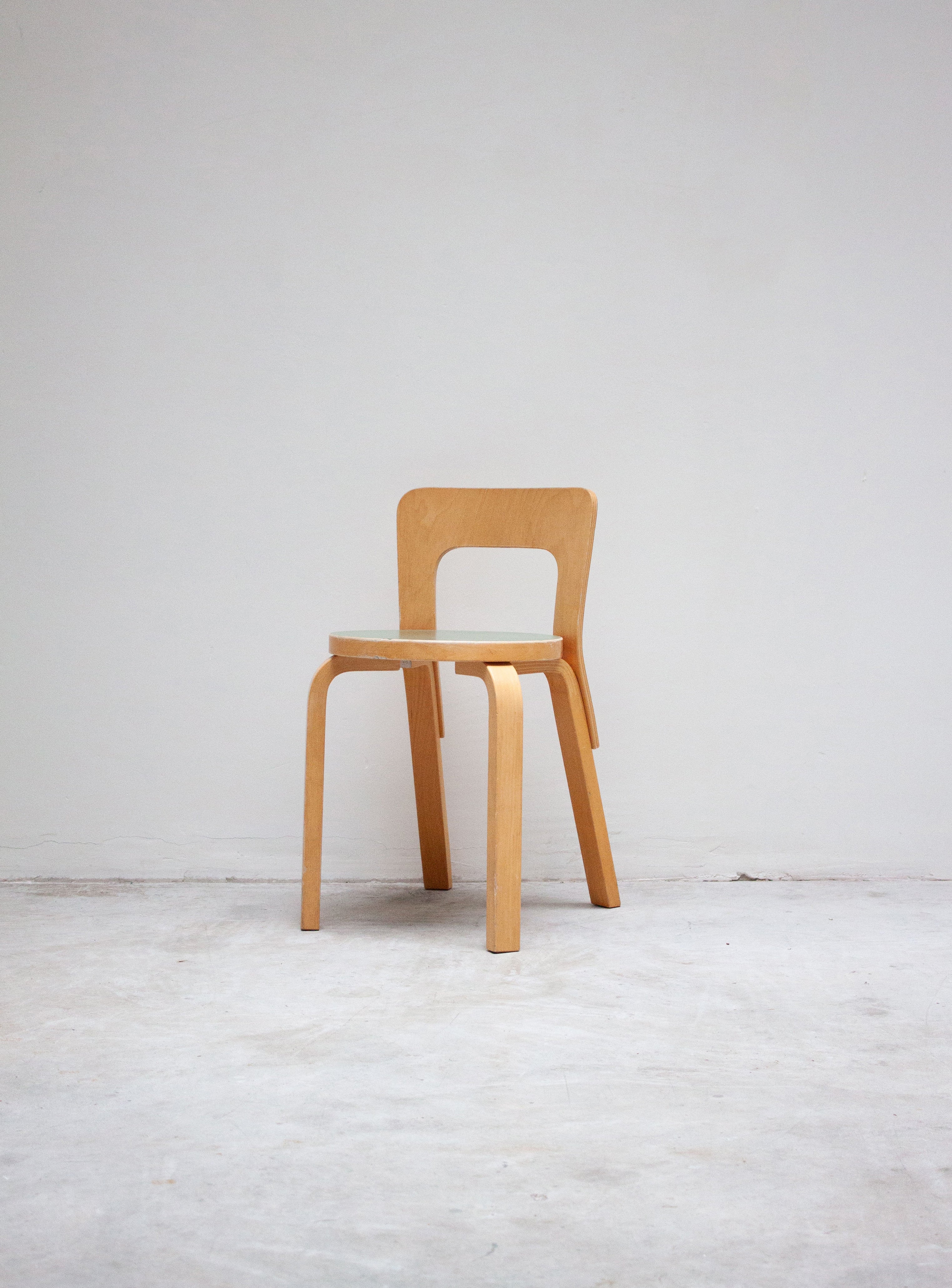 Artek Model 65 Chair by Alvar Aalto (Green) - Image 13
