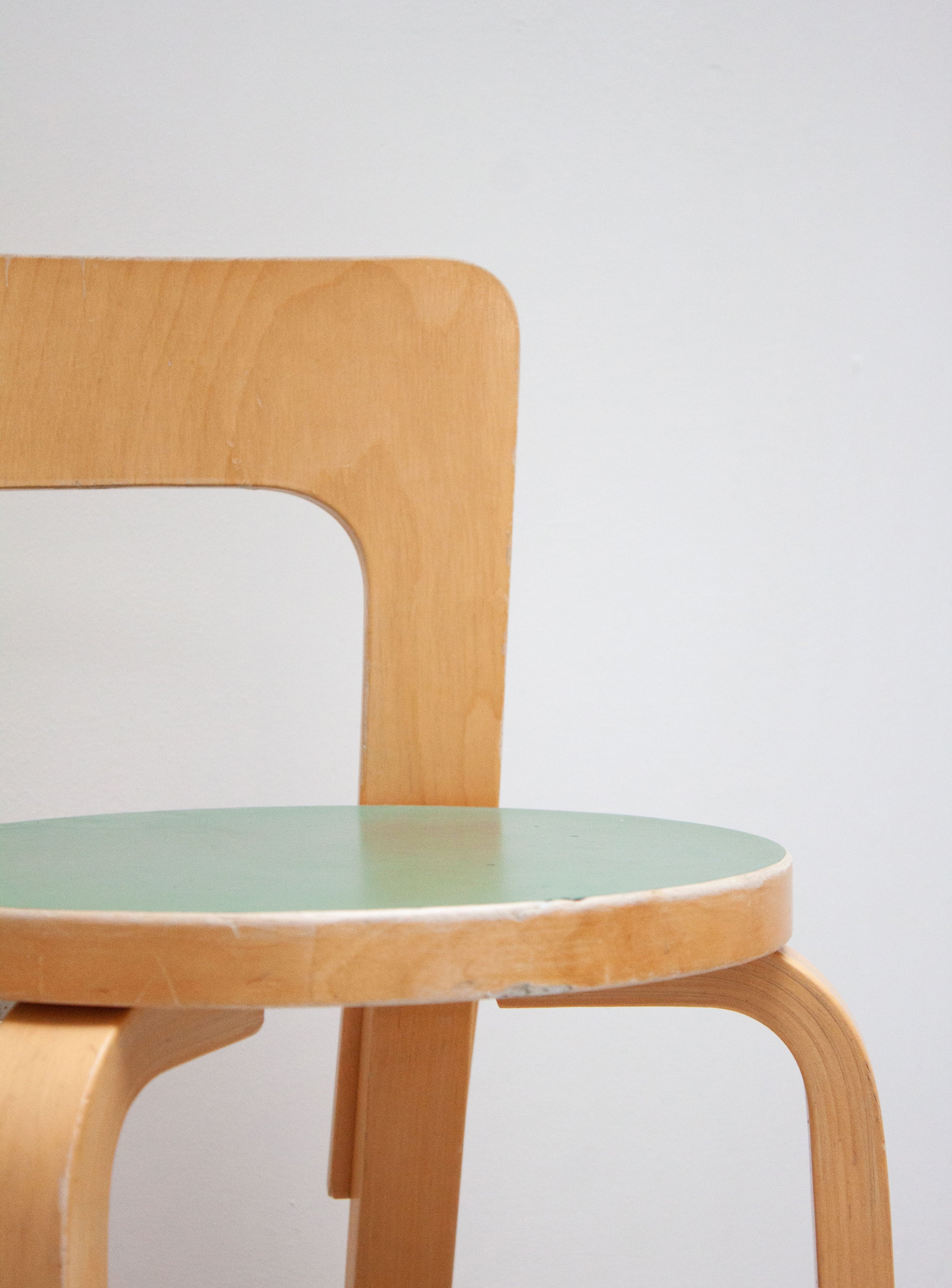 Artek Model 65 Chair by Alvar Aalto (Green) - Image 18