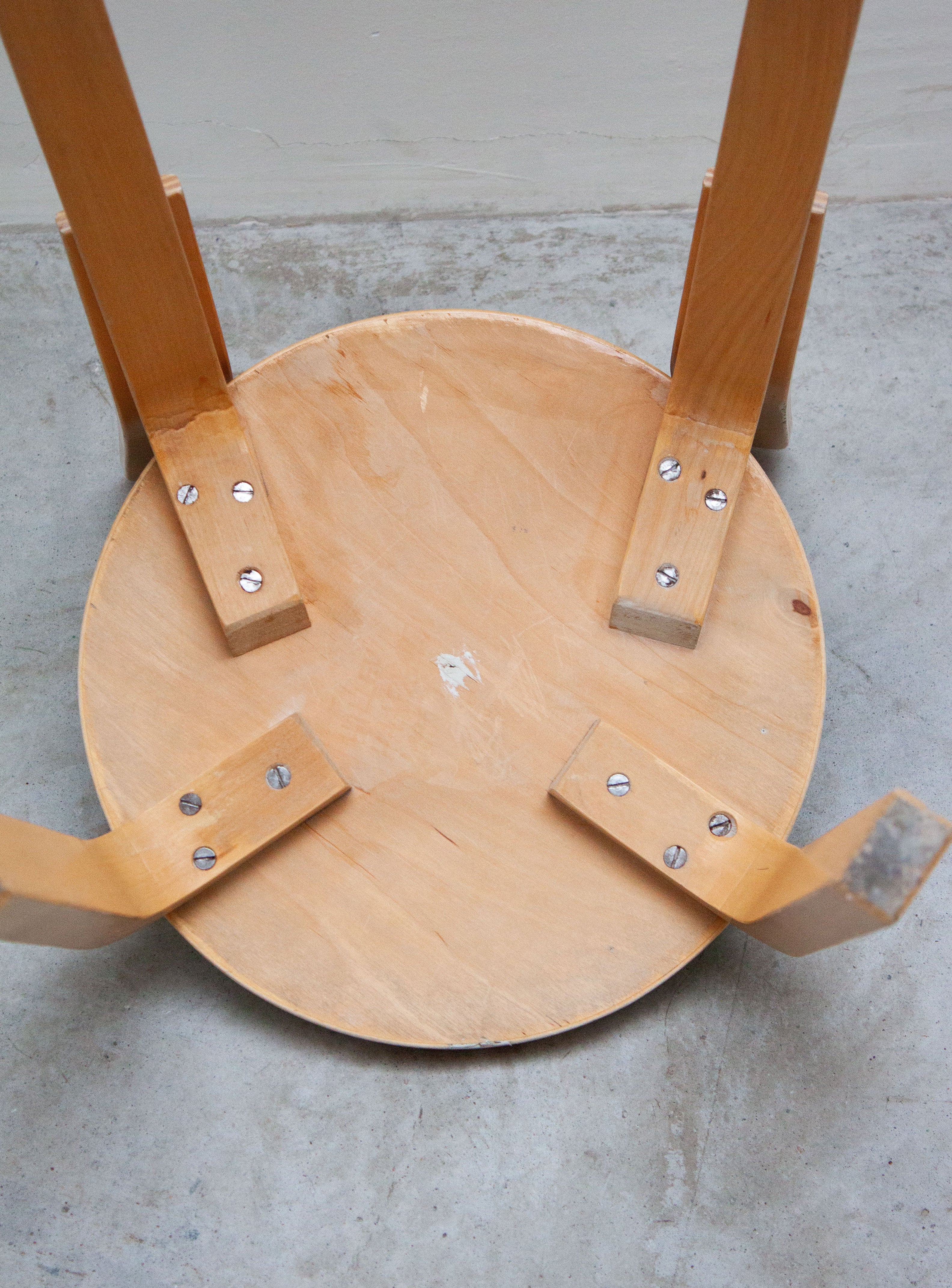 Artek Model 65 Chair by Alvar Aalto (Green) - Image 22