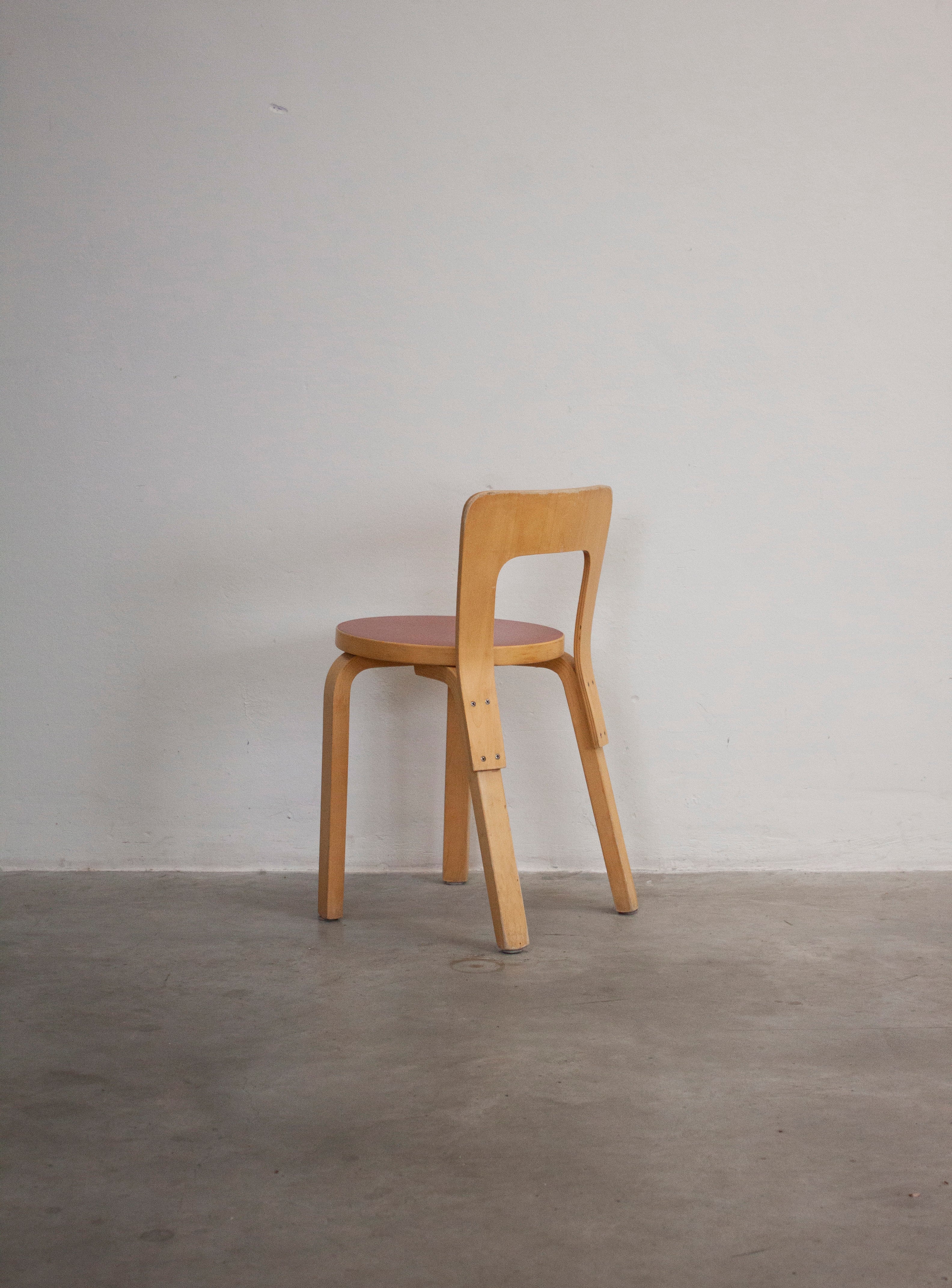 Artek Model 65 Chair by Alvar Aalto (Red) - Image 30